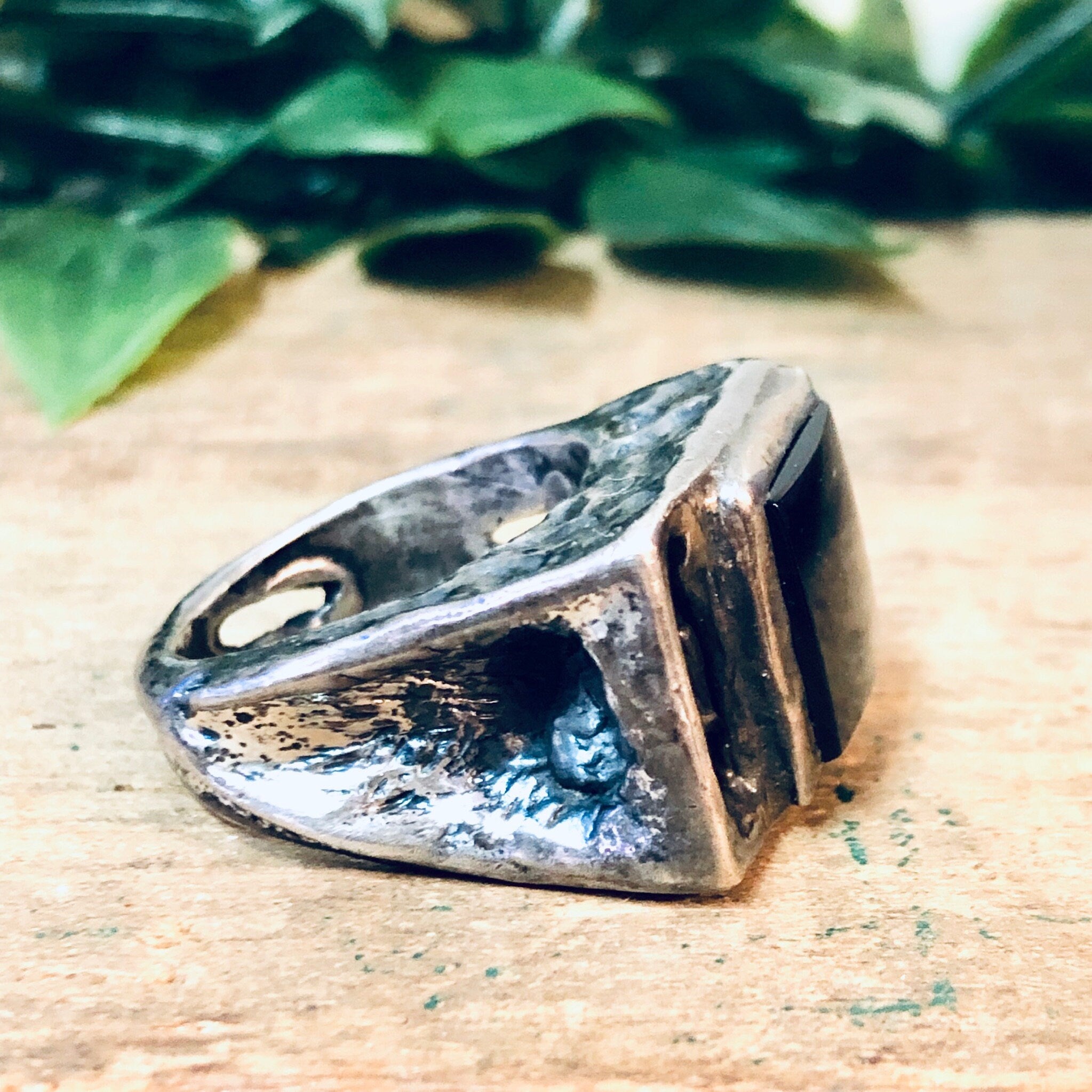 Vintage Silver Ring, Black Onyx Ring, Hammered Silver Ring, Vintage Jewelry, Brutalist Style Ring, Black and Silver, Onyx Jewelry, 925 Ring