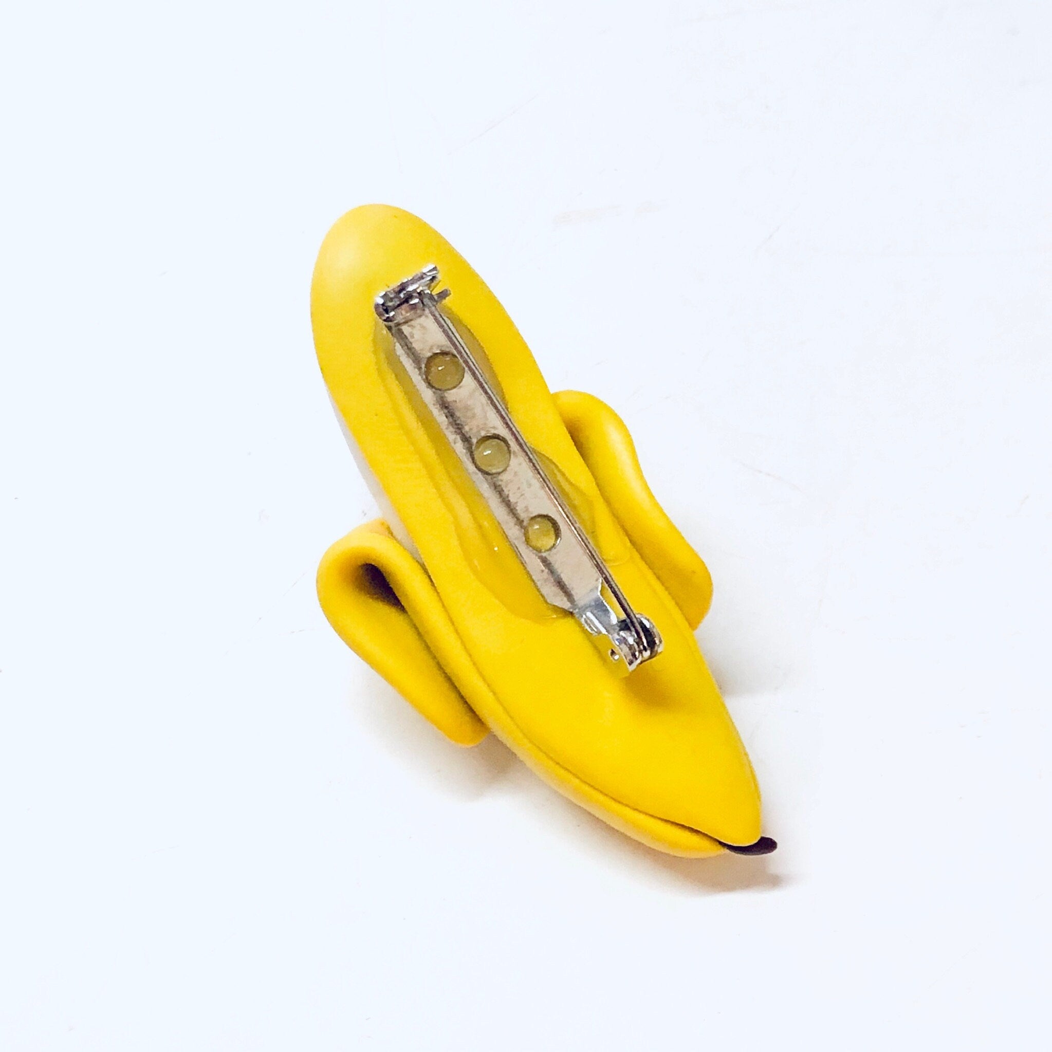 Vintage Brooch, Banana Pin, Yellow Brooch, Vintage Jewelry, Fruit Jewelry, Funky Pin, Unique jewelry, Fruit Pin, Bright Yellow Pin, Banana