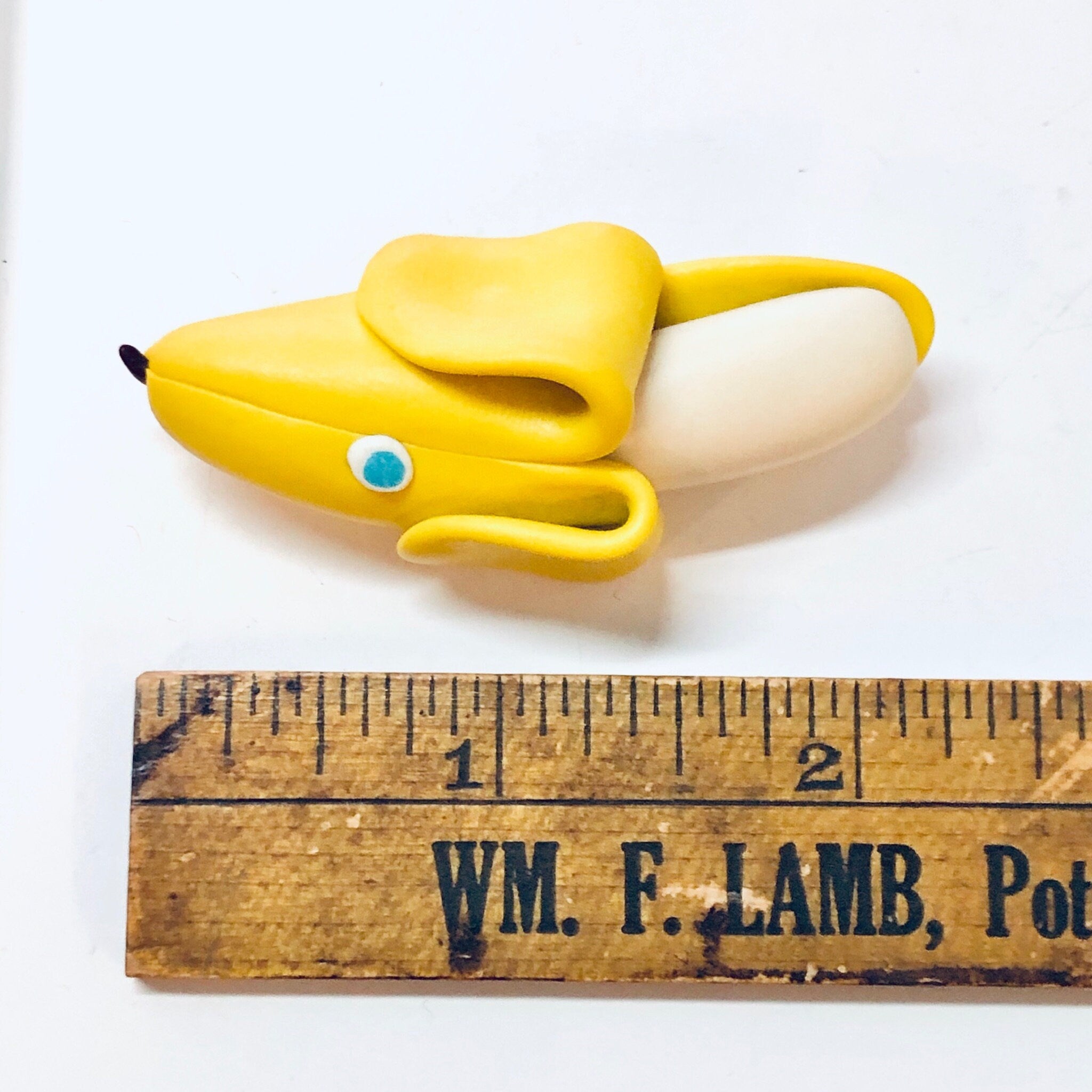 Vintage Brooch, Banana Pin, Yellow Brooch, Vintage Jewelry, Fruit Jewelry, Funky Pin, Unique jewelry, Fruit Pin, Bright Yellow Pin, Banana