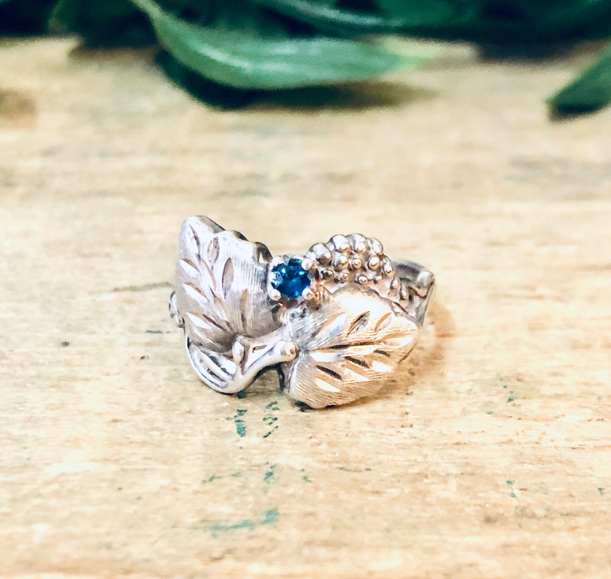 Vintage Silver Ring, Blue Gemstone, Leaf Ring, Anniversary Gift, Silver and Blue, Etched Silver, Birthstone Ring, Vintage Jewelry, 925 Ring