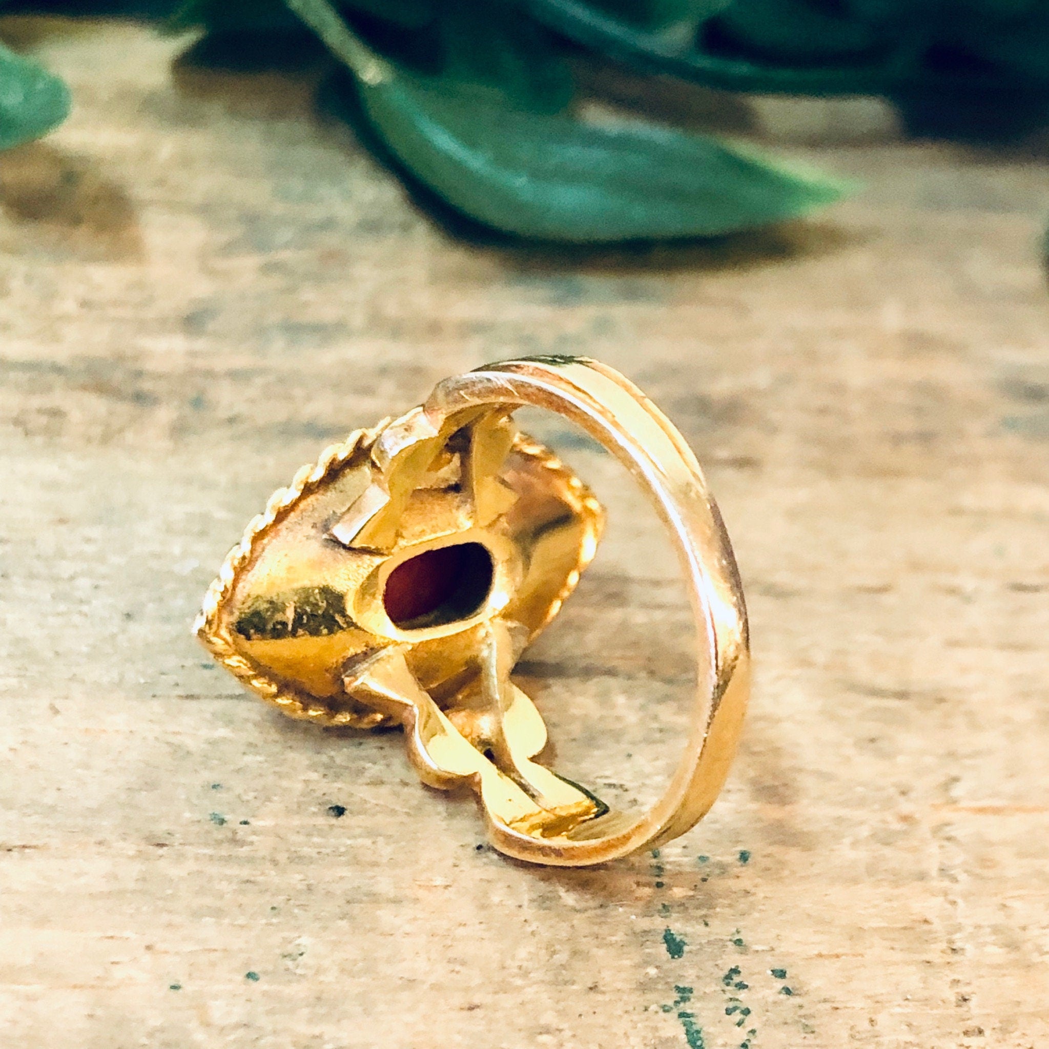 Vintage Gold Ring, Red Stone, Gold Jewelry, 14K Gold, 14 Karat Gold, Yellow Gold Ring, Gold and Red, Statement Ring, Vintage Jewelry, Gold