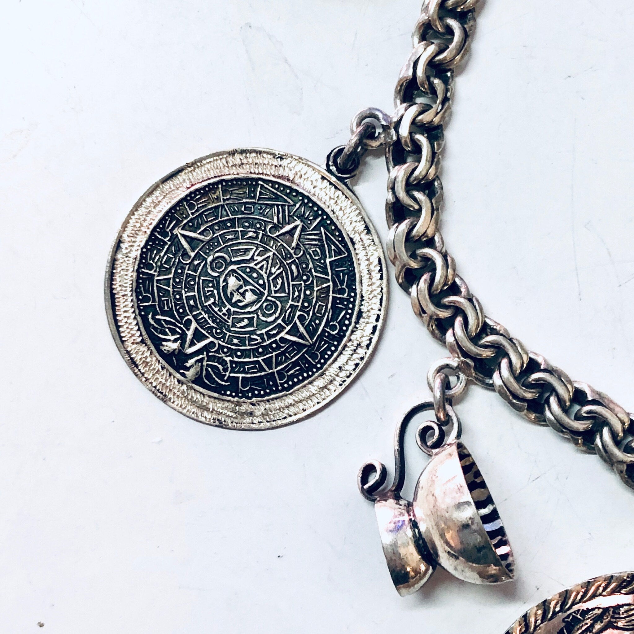 Vintage Charm Bracelet, Charm Bracelet, Mexican Inspired Bracelet, Sombrero Bracelet, Concho Bracelet, Silver Charm Bracelet, Souvenir, 925