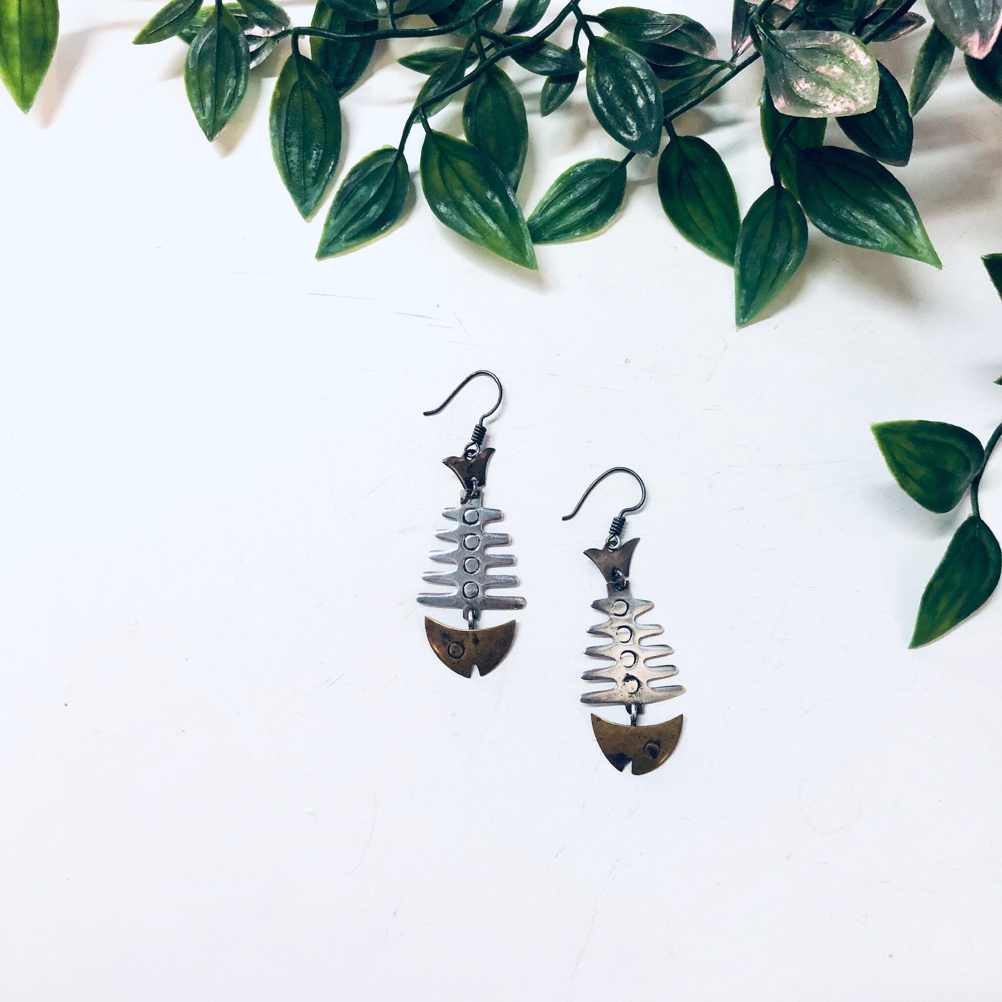 Vintage Silver Earrings, Fish Bone Earrings, Fish Jewelry, Pierced Ears, Dangle Earrings, Fish Earrings, Skeleton Earrings, 925 Earrings,