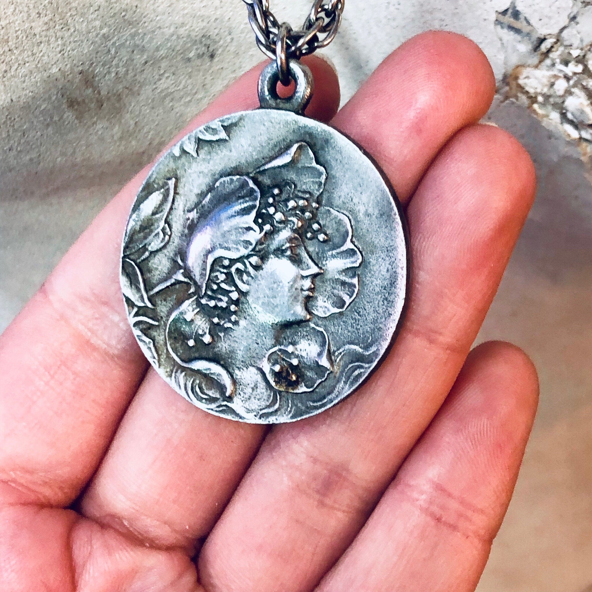 Vintage Necklace, Pewter Necklace, Art Nouveau Pendant, Pewter Jewelry, Vintage Jewelry, Lady Face Pendant, Circle Pendant, Simple Jewelry