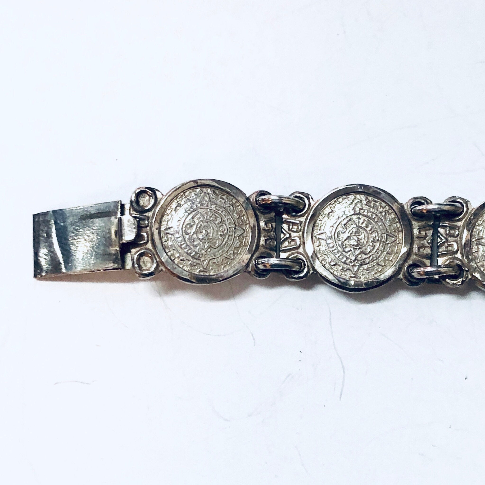 Vintage Bracelet, Silver Bracelet, Medallion Bracelet, Link Chain, Unique Jewelry, Rare Jewelry, Vintage Jewelry, Made in Mexico, 925 Link