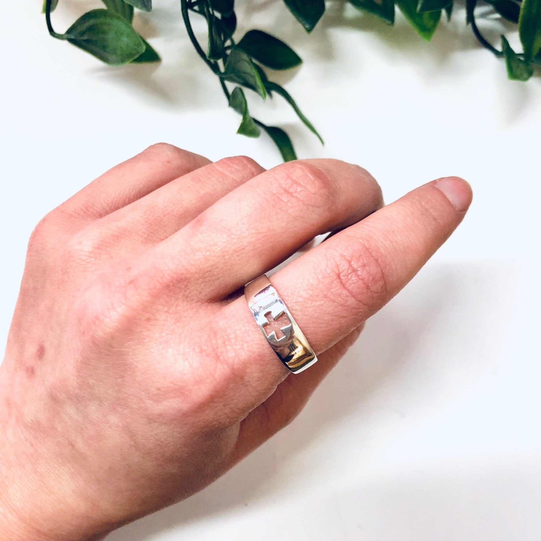 Vintage Ring, Silver Ring, Vintage Jewelry, Band Ring, Thin Band, Cross Ring, Religious Ring, Simple Jewelry, Cut Out Ring, Sterling Silver