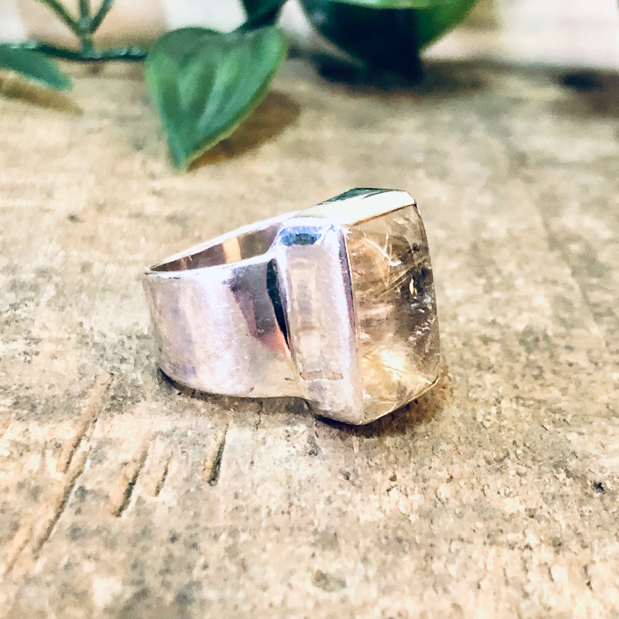 Vintage Ring, Silver Ring, Thick Band, Vintage Jewelry, Clear Gemstone, Quartz Ring, Polished Quartz, Unique Jewelry, Rectangle Stone, 925