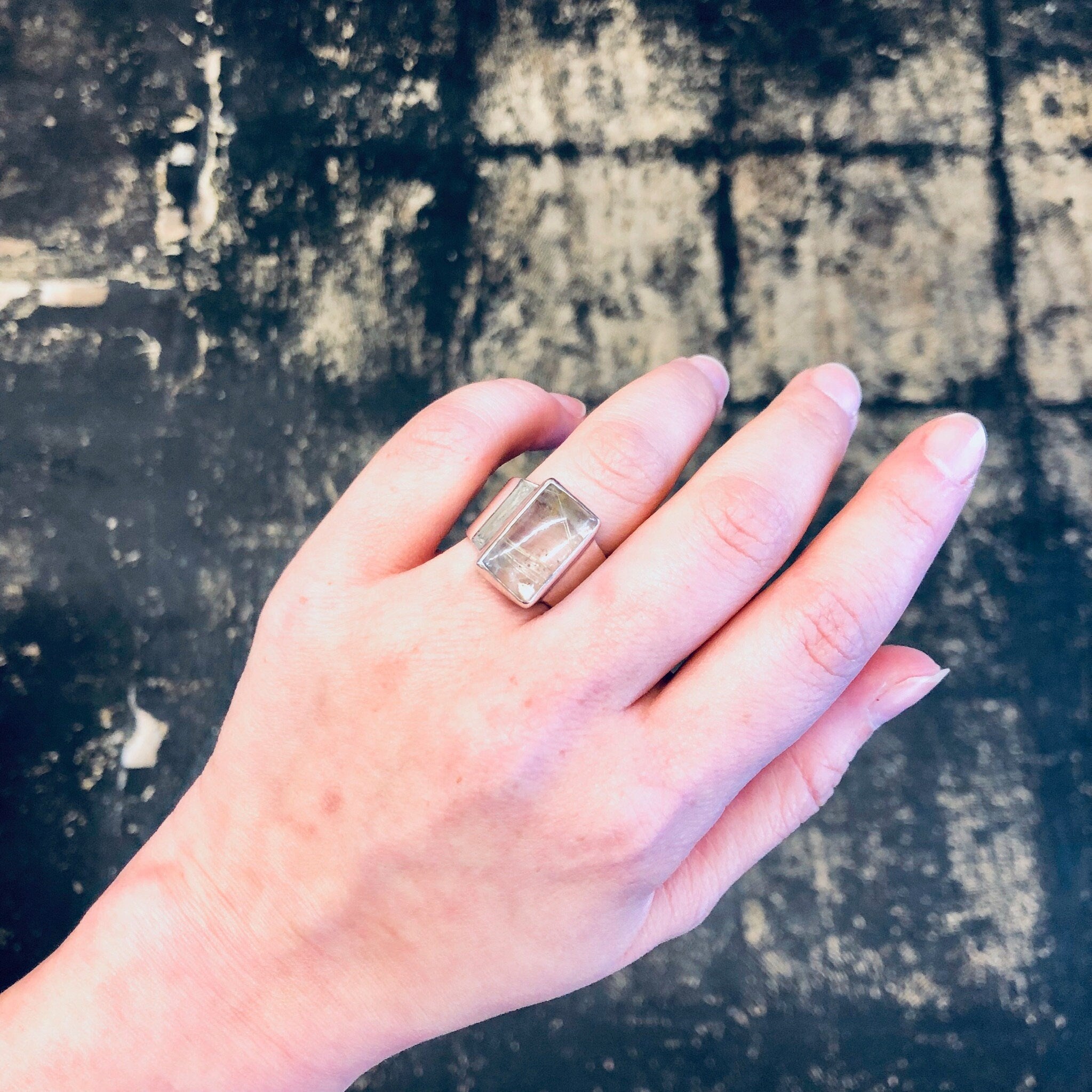 Vintage Ring, Silver Ring, Thick Band, Vintage Jewelry, Clear Gemstone, Quartz Ring, Polished Quartz, Unique Jewelry, Rectangle Stone, 925