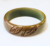 Bangle Bracelet, Vintage Bangle, Vintage Bracelet, Bakelite Bangle, Green, Red, Leaf Etching, Pea Soup Moss, Retro Jewelry, Brown Bangle
