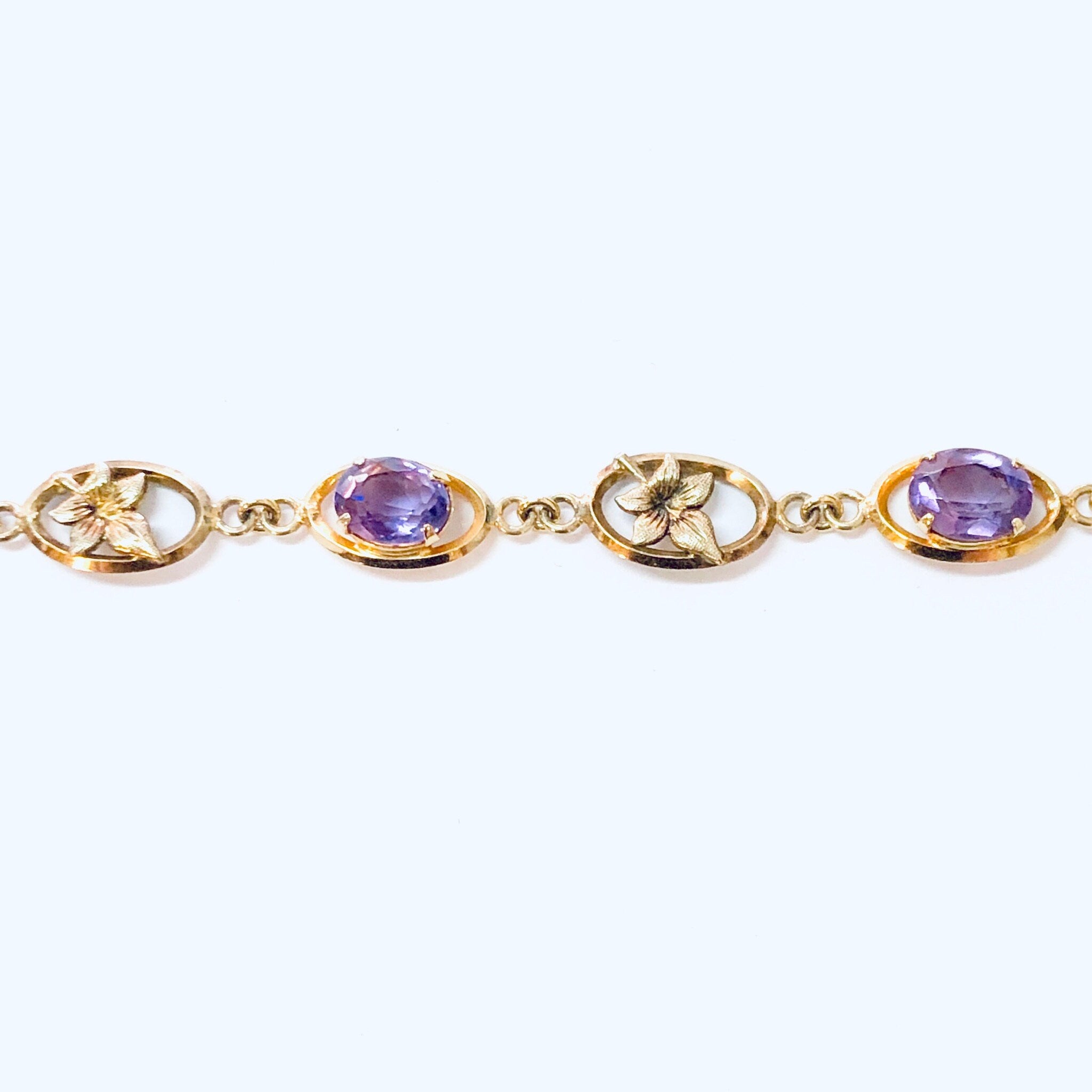 Vintage Bracelet, Link Bracelet, Costume Jewelry, Purple Stones, Flower Bracelet, Floral Design, Gold Toned Jewelry, Purple and Gold, Unique