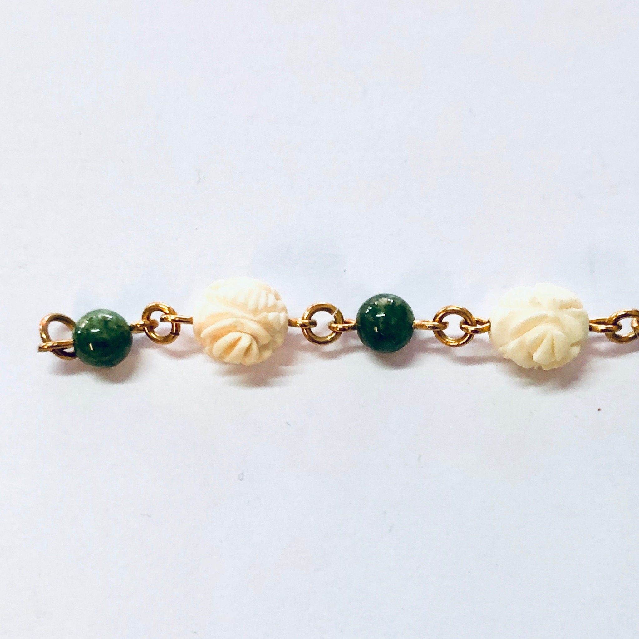 Vintage Bracelet, Floral Bracelet, Carved Flower, Flower Bracelet, Green Jewelry, Gold Toned Bracelet, Costume Jewelry, White Flower, Gold