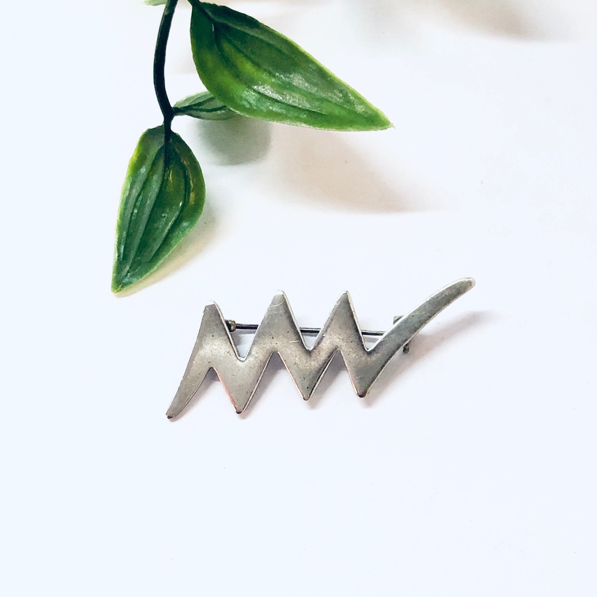 Vintage Brooch, Silver Brooch, Vintage Pin, Zig Zag Brooch, Vintage Jewelry, Lightning Design, Lightning Bolt, Unique Pin, 925 Brooch