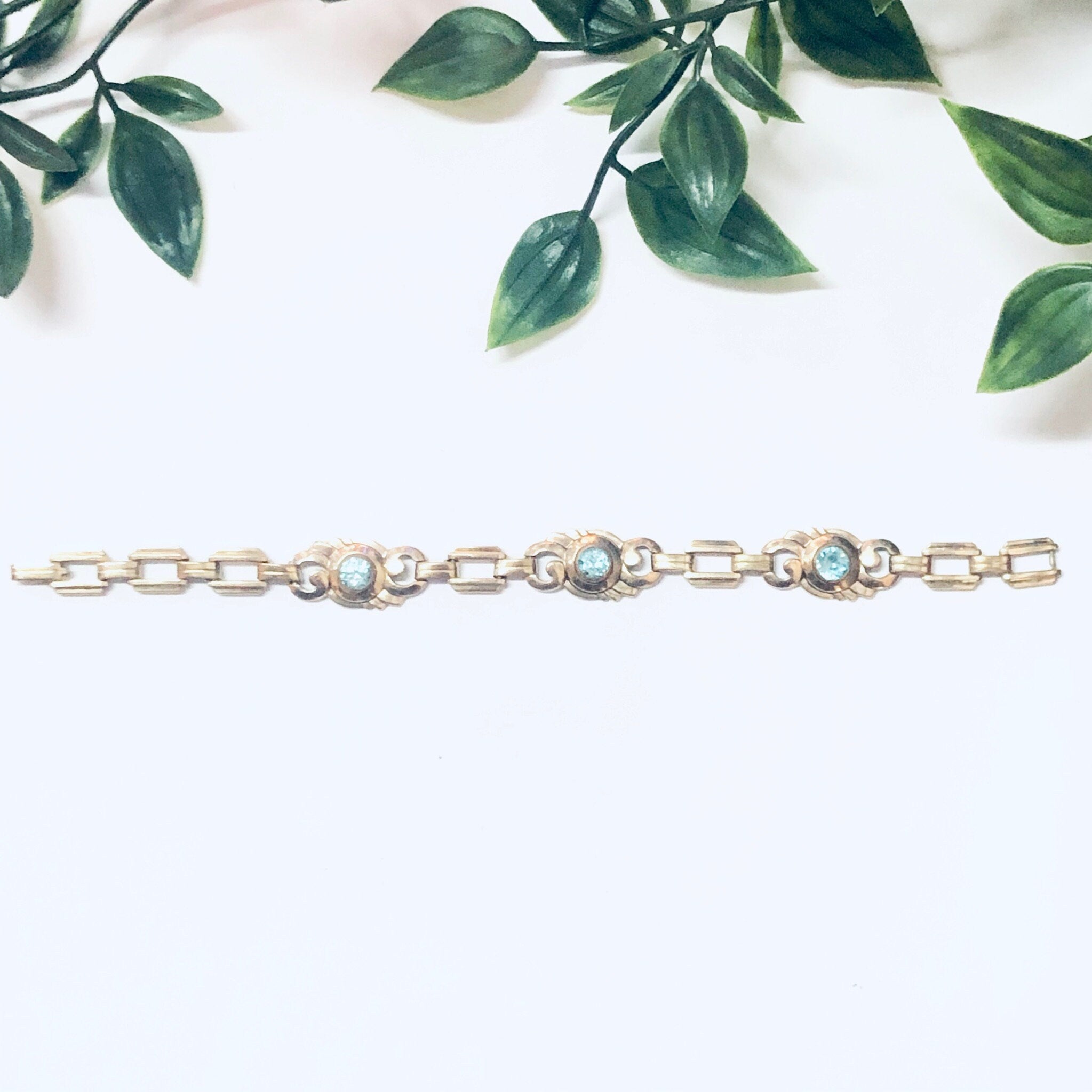 Vintage Bracelet, Link Bracelet, Costume Jewelry, Vintage Jewelry, Blue Gemstone, Blue and Gold, Gold Toned Jewelry, Unique Bracelet, Blue