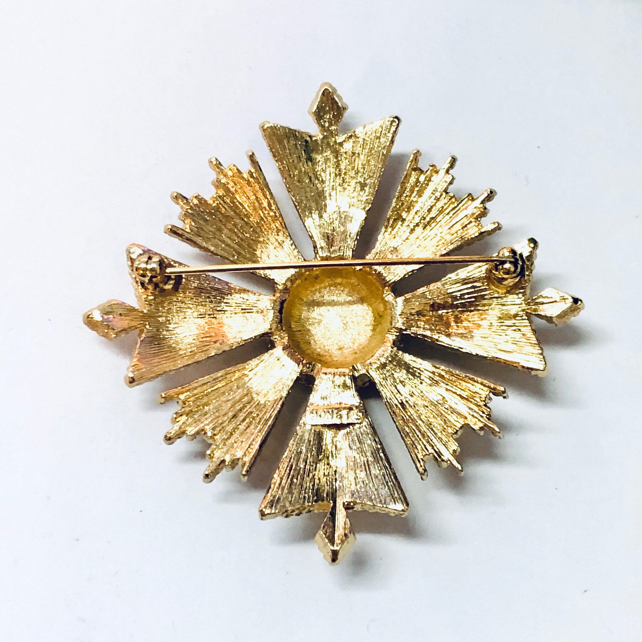 Vintage Brooch, Monet Brooch, Gold Toned Jewelry, Vintage Pin, Vintage Jewelry, Statement Jewelry, Unique Brooch, Monet Pin, Large Brooch