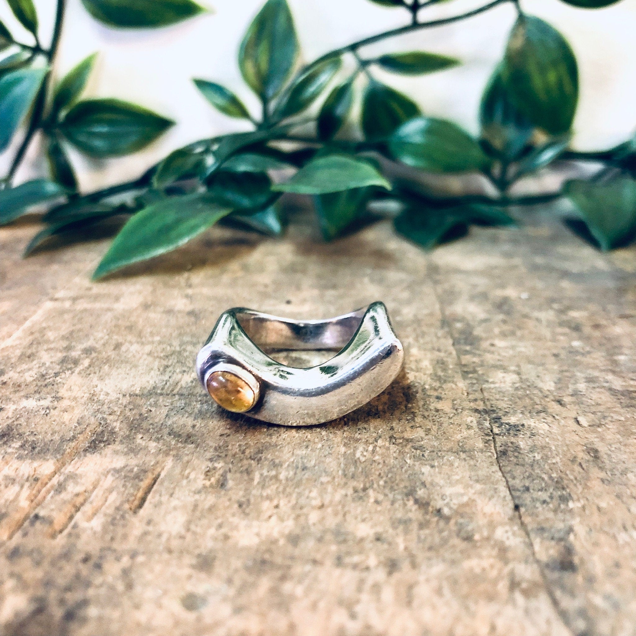 Vintage Ring, Silver Ring, Abstract Jewelry, Vintage Jewelry, Modernist Jewelry, Yellow Gemstone, Unique Jewelry, Funky Ring, Orange Stone