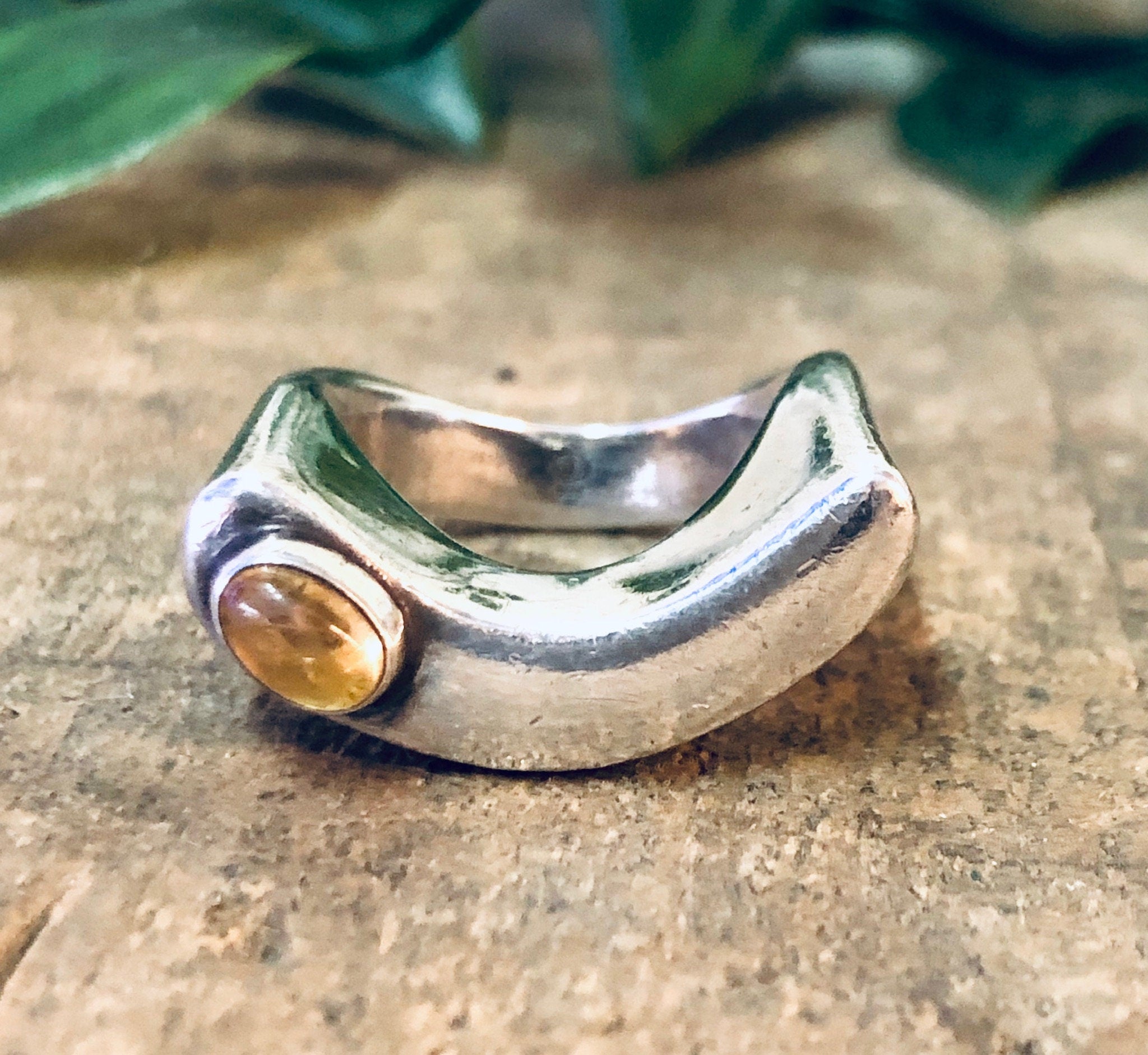 Vintage Ring, Silver Ring, Abstract Jewelry, Vintage Jewelry, Modernist Jewelry, Yellow Gemstone, Unique Jewelry, Funky Ring, Orange Stone