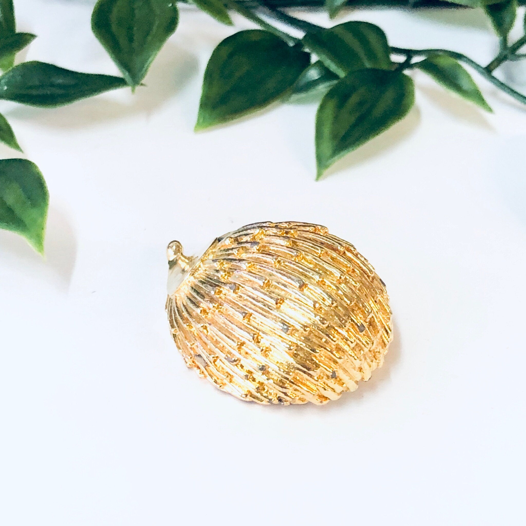 Hedgehog Brooch, Vintage Jewelry, Gold Toned Brooch, Animal Pin, Animal Jewelry, Hedgehog, Vintage Pin, Unique Jewelry, Costume Jewelry,