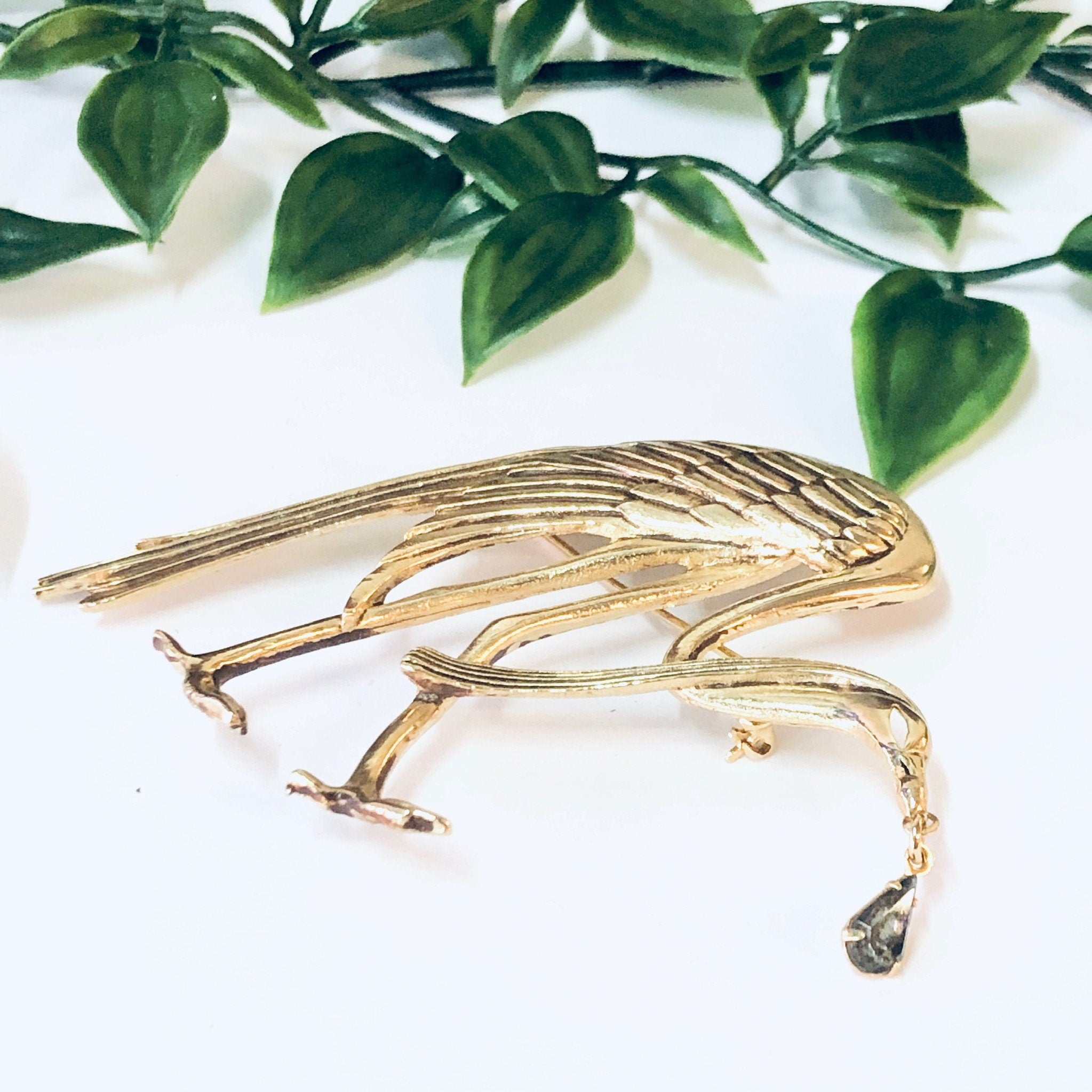 Vintage Brooch, Gold Toned Brooch, Bird Brooch, Bird Pin, Bird Jewelry, Vintage Jewelry, Vintage Pin, Crane Brooch, Unique Jewelry, Gemstone
