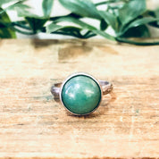 Vintage Ring, Silver Ring, Green Gemstone, Green Jewelry, Green and Silver, Vintage Jewelry, Round Stone, Green Cabochon, Simple Ring, 925