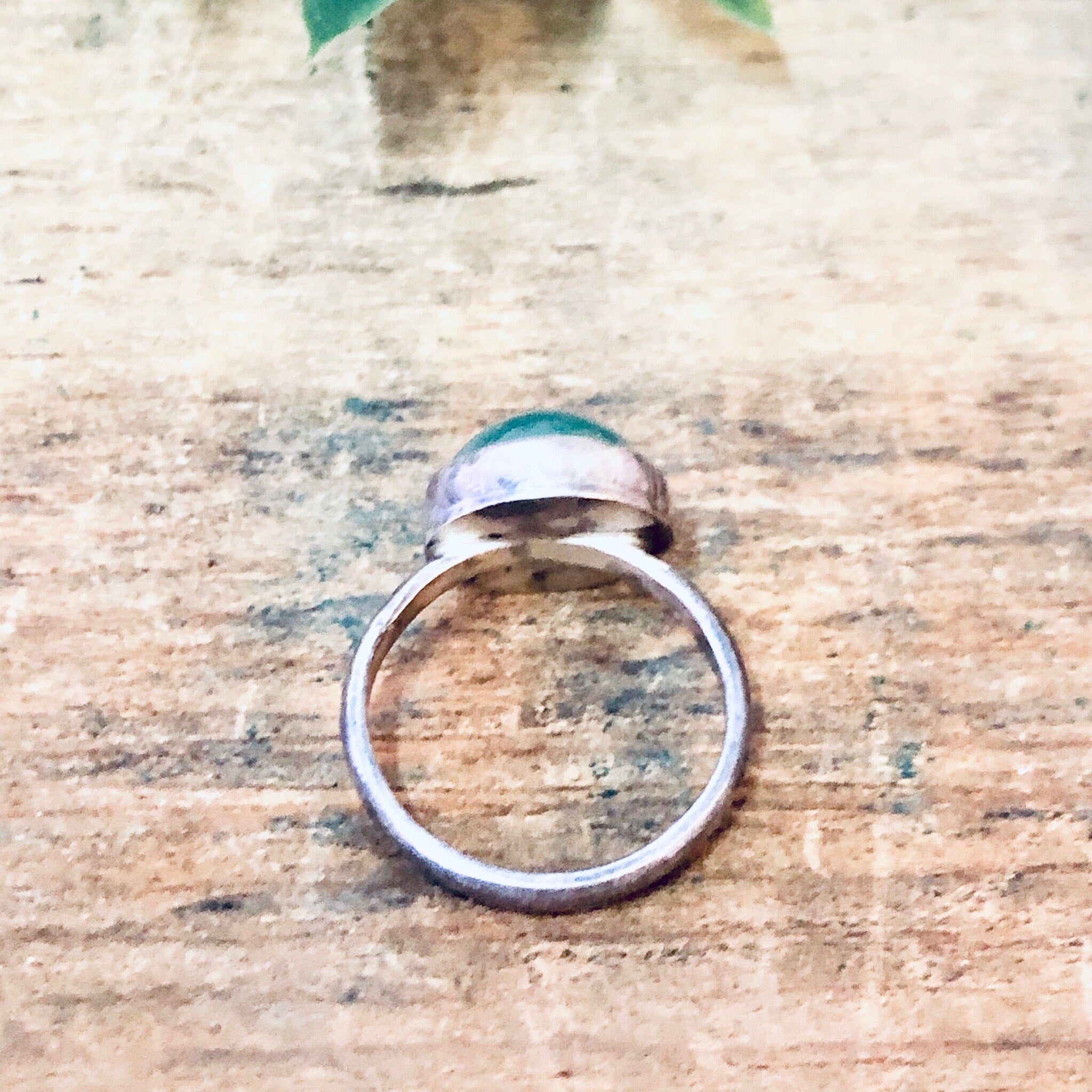 Vintage Ring, Silver Ring, Green Gemstone, Green Jewelry, Green and Silver, Vintage Jewelry, Round Stone, Green Cabochon, Simple Ring, 925
