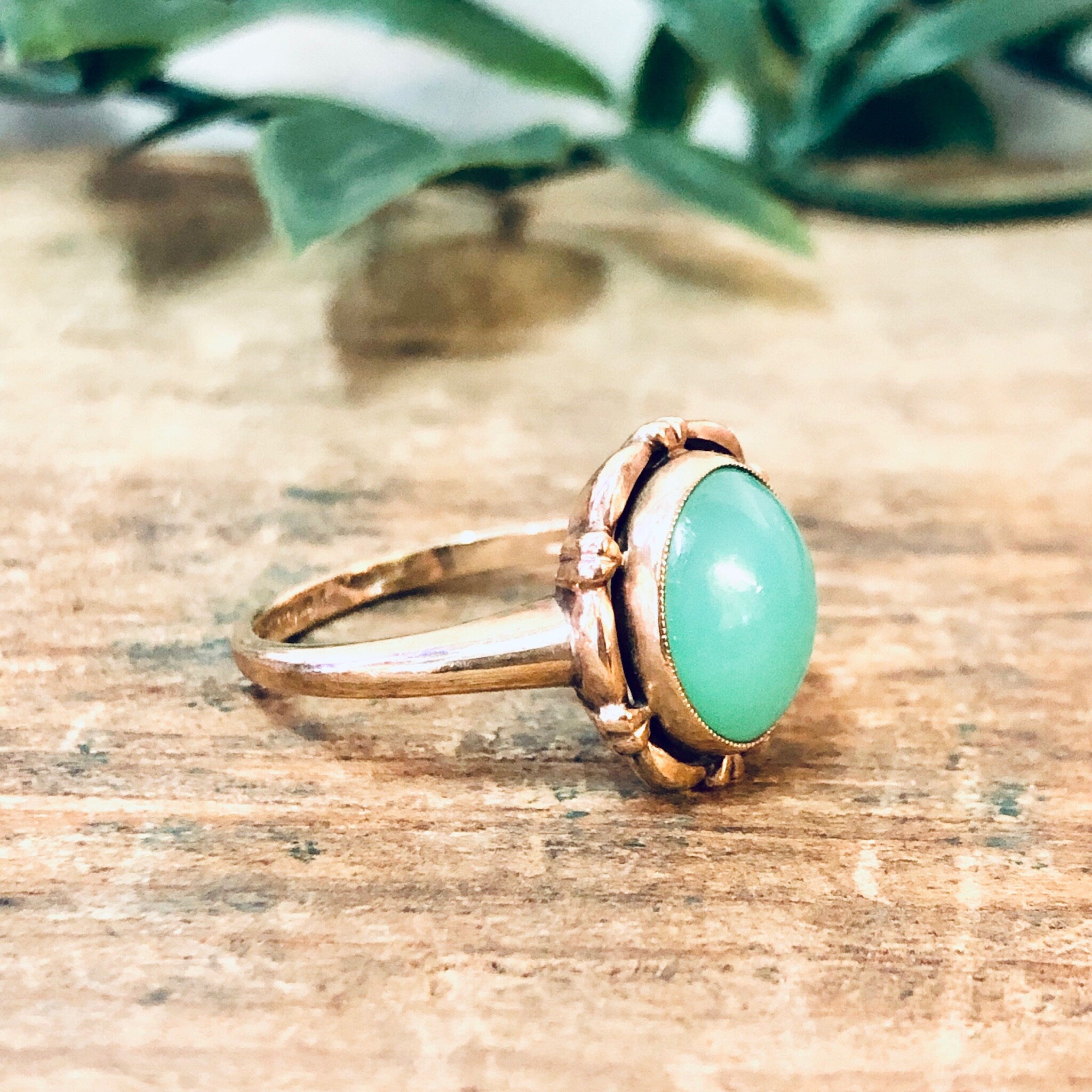 Vintage Ring, Gold Ring, 10 Karat Gold, 10k Gold Ring, Yellow Gold Ring, Green Stone, Green Jewelry, Gold, Light Green, Vintage Jewelry