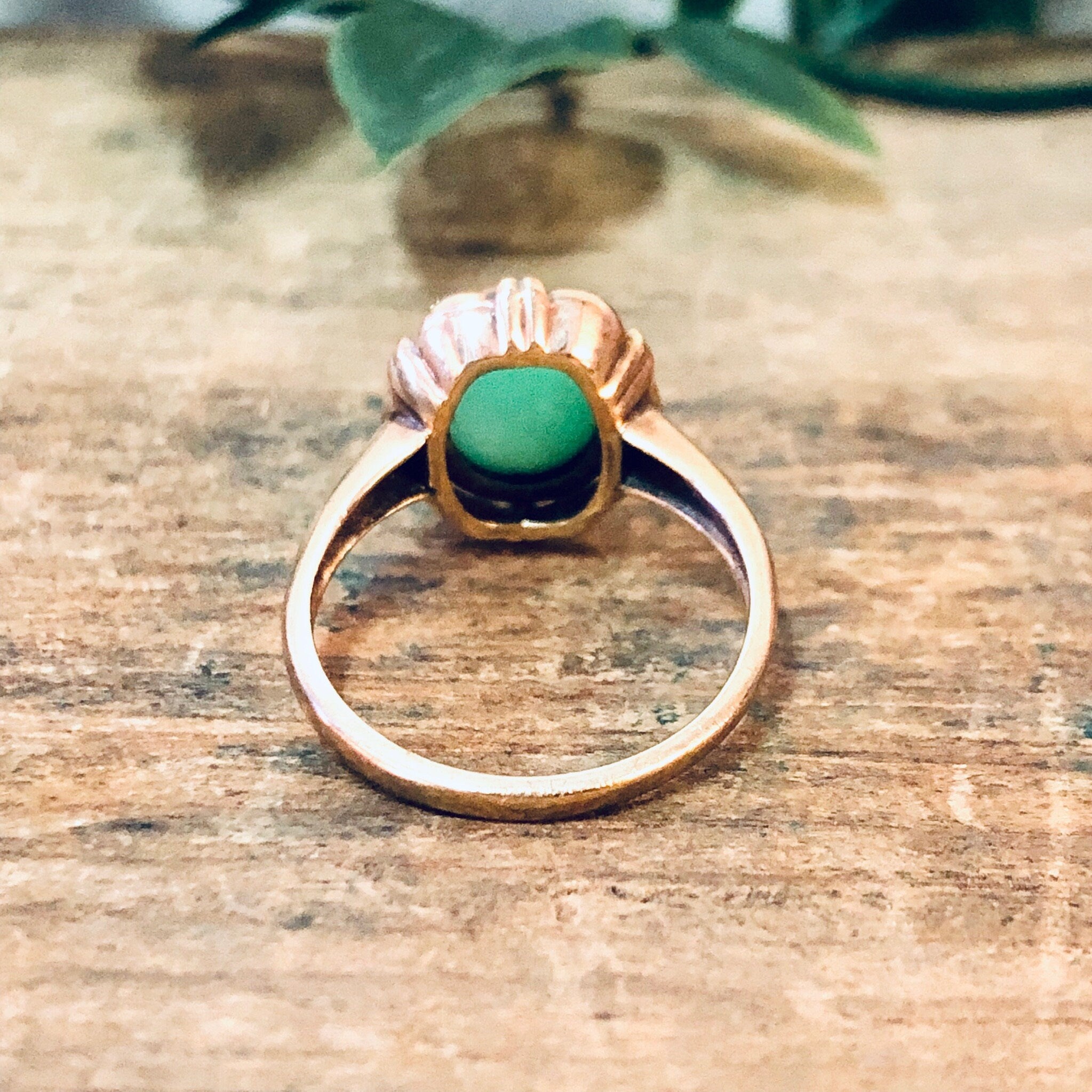 Vintage Ring, Gold Ring, 10 Karat Gold, 10k Gold Ring, Yellow Gold Ring, Green Stone, Green Jewelry, Gold, Light Green, Vintage Jewelry