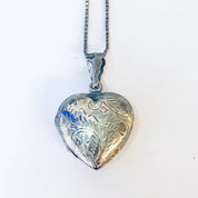 Vintage Necklace, Locket Pendant, Silver Pendant, Silver Necklace, Heart Locket, Heart Jewelry, Engraved Locket, Photo jewelry, Box Chain