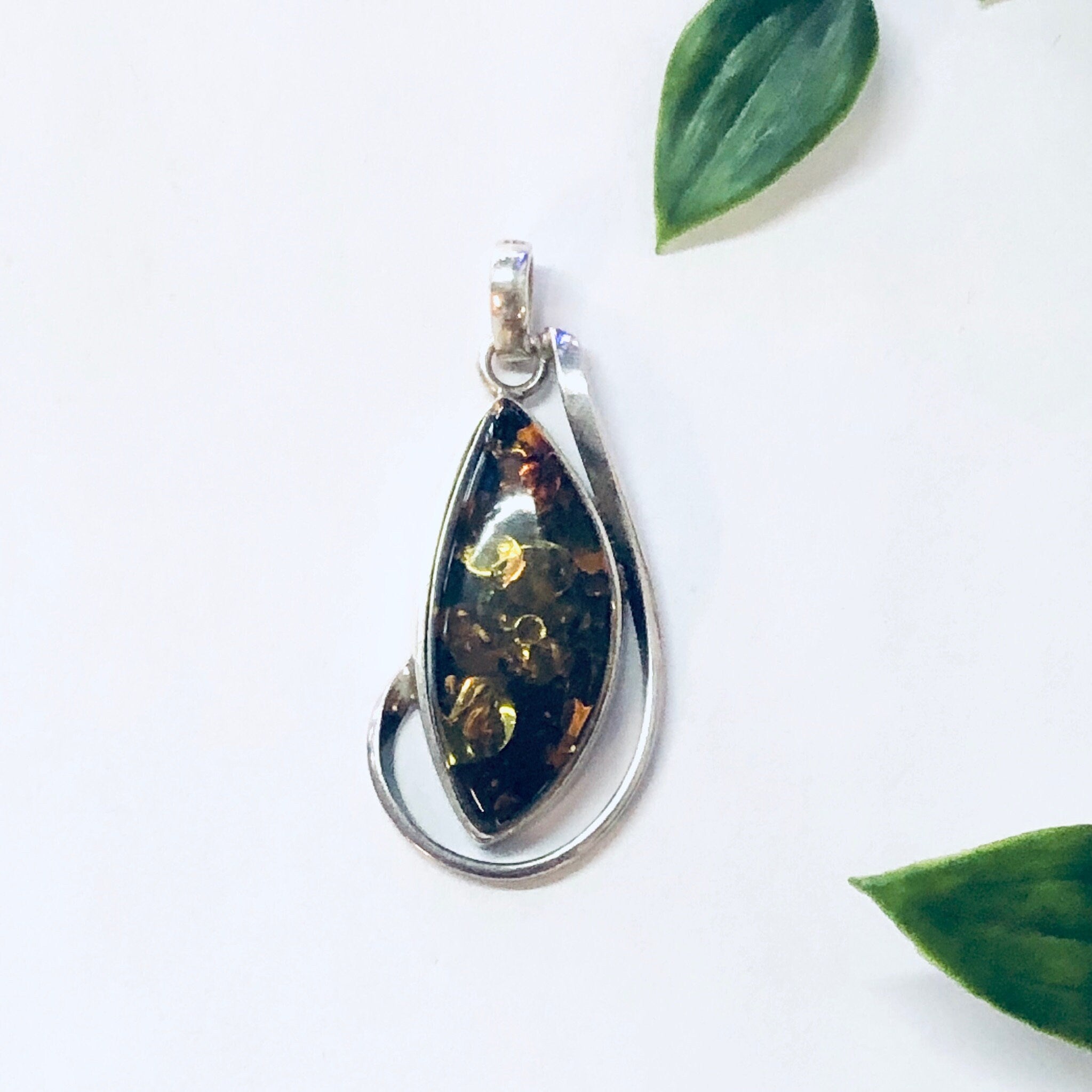 Vintage Pendant, Silver Pendant, Vintage Necklace, Amber Pendant, Amber Jewelry, Unique Pendant, Vintage Jewelry, 925 Pendant, Yellow Orange