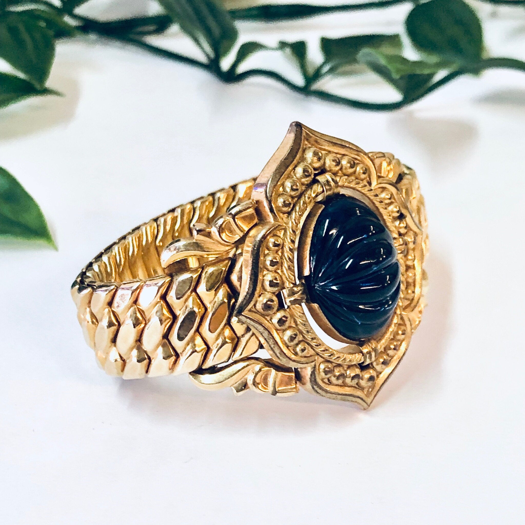 Vintage Bracelet, Gold Toned Bracelet, Unique Jewelry, Vintage Jewelry, Stretchy Bracelet, Small Bracelet, Gold, Blue, Purple, Cabochon,