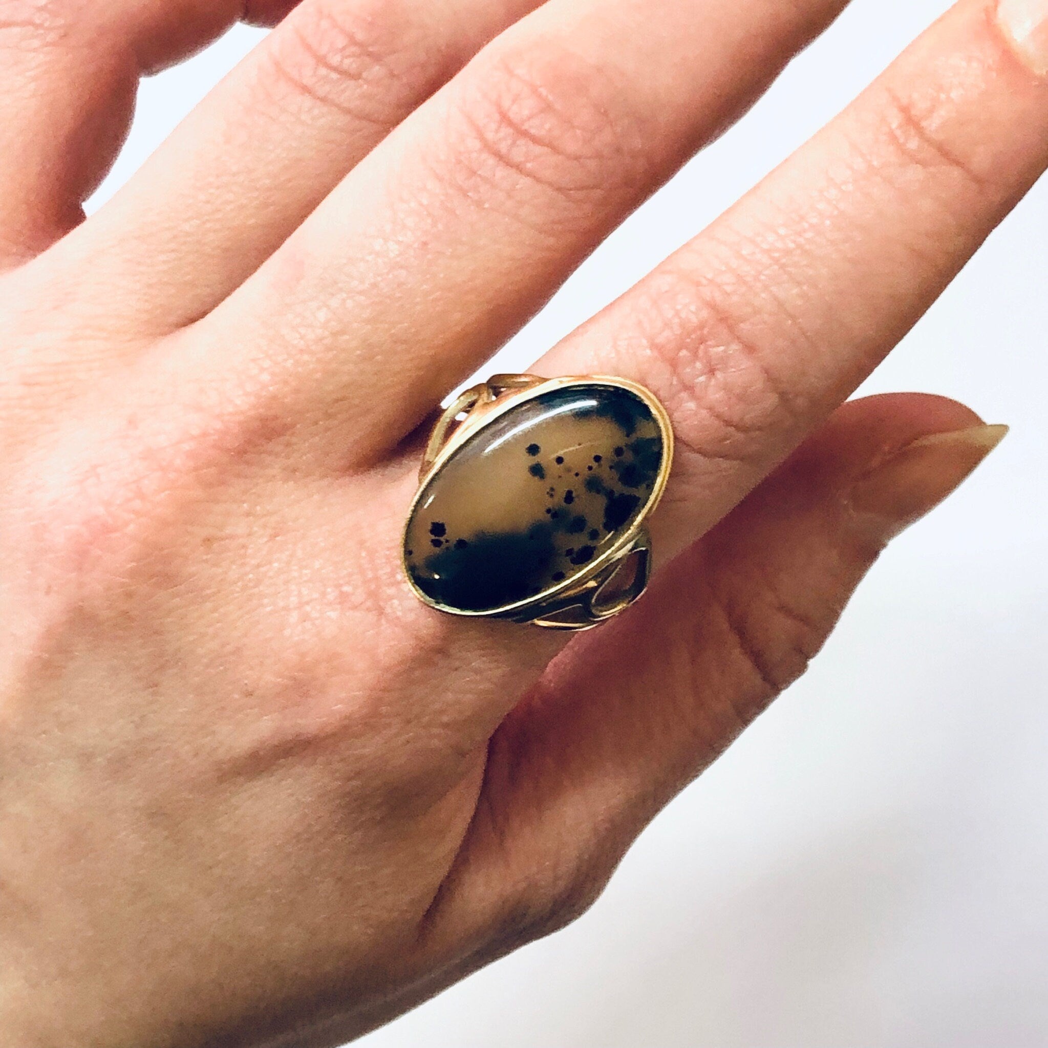 Vintage Ring, Gold Ring, Moss Agate Ring, 14K Ring, 14 Carat Gold, Polished Stone, Natural Stone, Spotted Gemstone, Vintage Jewelry, Gold