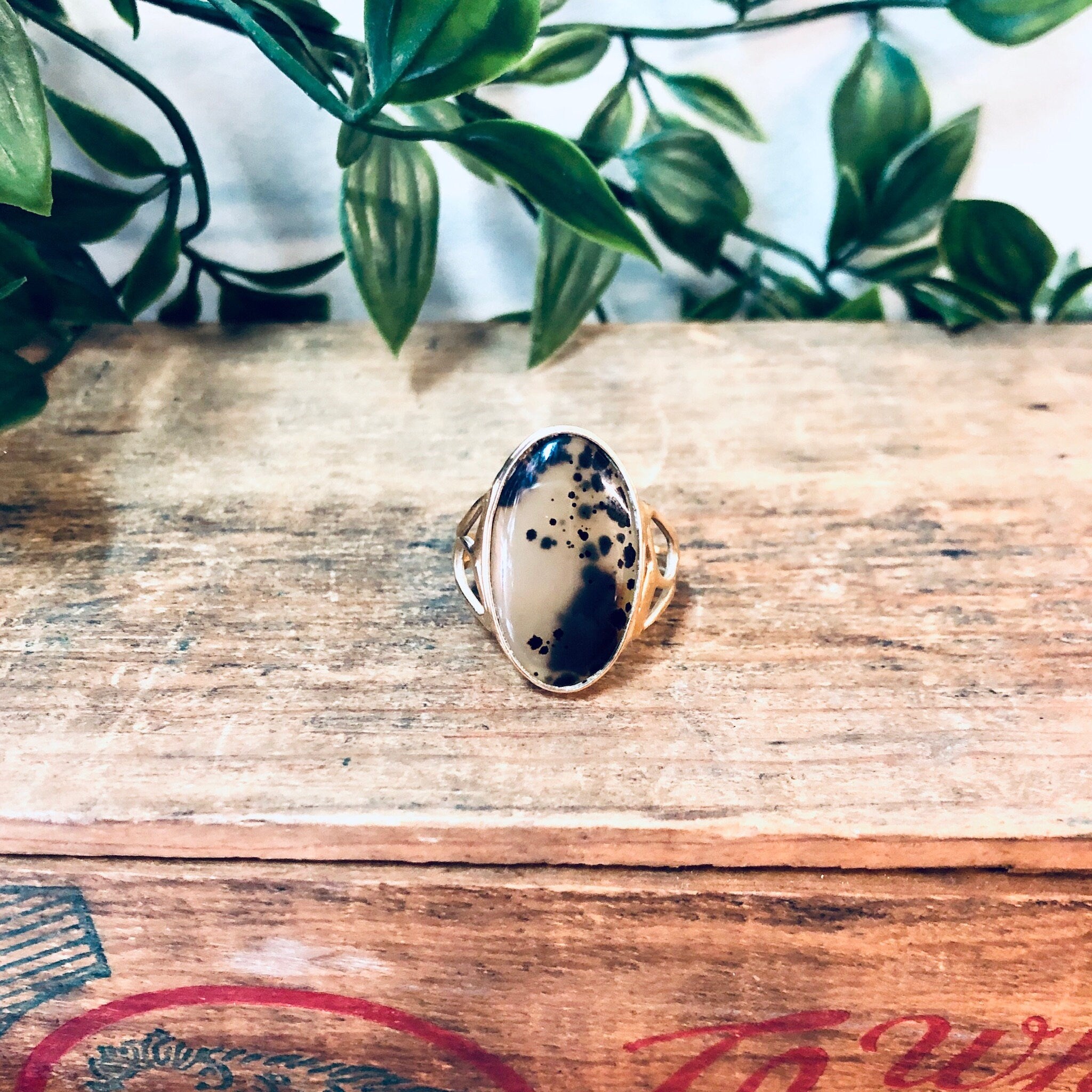 Vintage Ring, Gold Ring, Moss Agate Ring, 14K Ring, 14 Carat Gold, Polished Stone, Natural Stone, Spotted Gemstone, Vintage Jewelry, Gold
