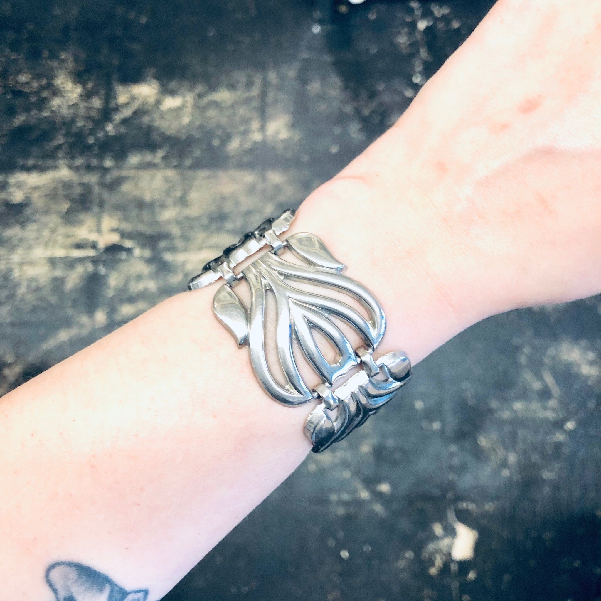 Vintage Bracelet, Link Bracelet, Vintage Jewelry, Statement Jewelry, Silver Toned Bracelet, Costume Jewelry, Cut Out Bracelet, Unique