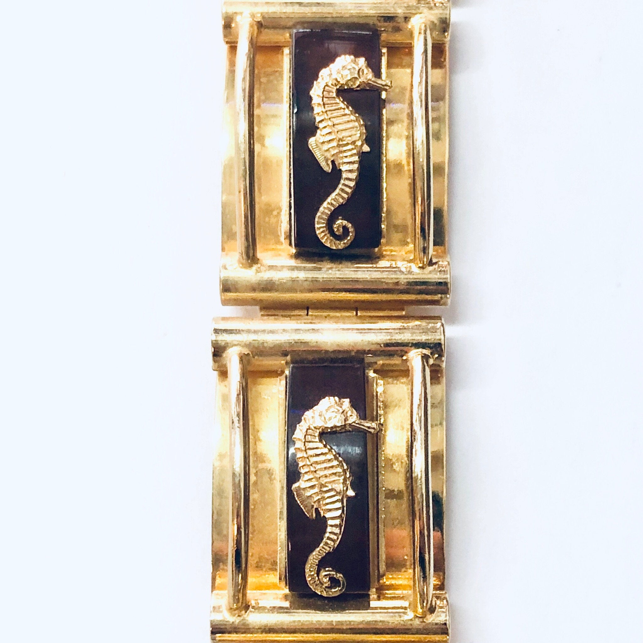 Vintage Bracelet, Seahorse Bracelet, Link Bracelet, Statement Jewelry, Gold Tone Bracelet, Unique Jewelry, Made in France, Seahorse, Ocean