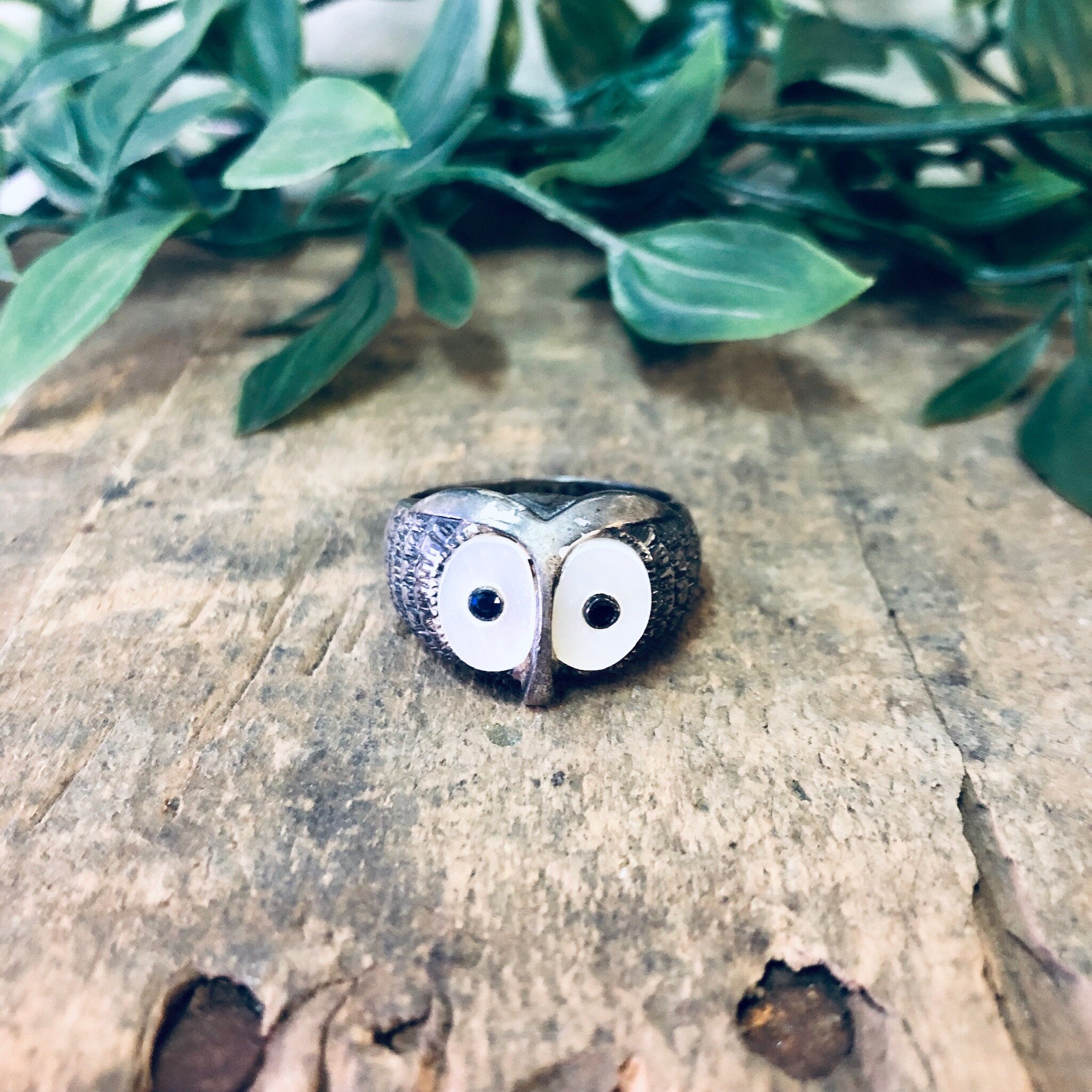 Vintage Ring, Owl Ring, Silver Ring, Mother of Pearl, Statement Jewelry, Animal Ring, Bird Ring, Unique Jewelry, Vintage Jewelry, 925 Ring