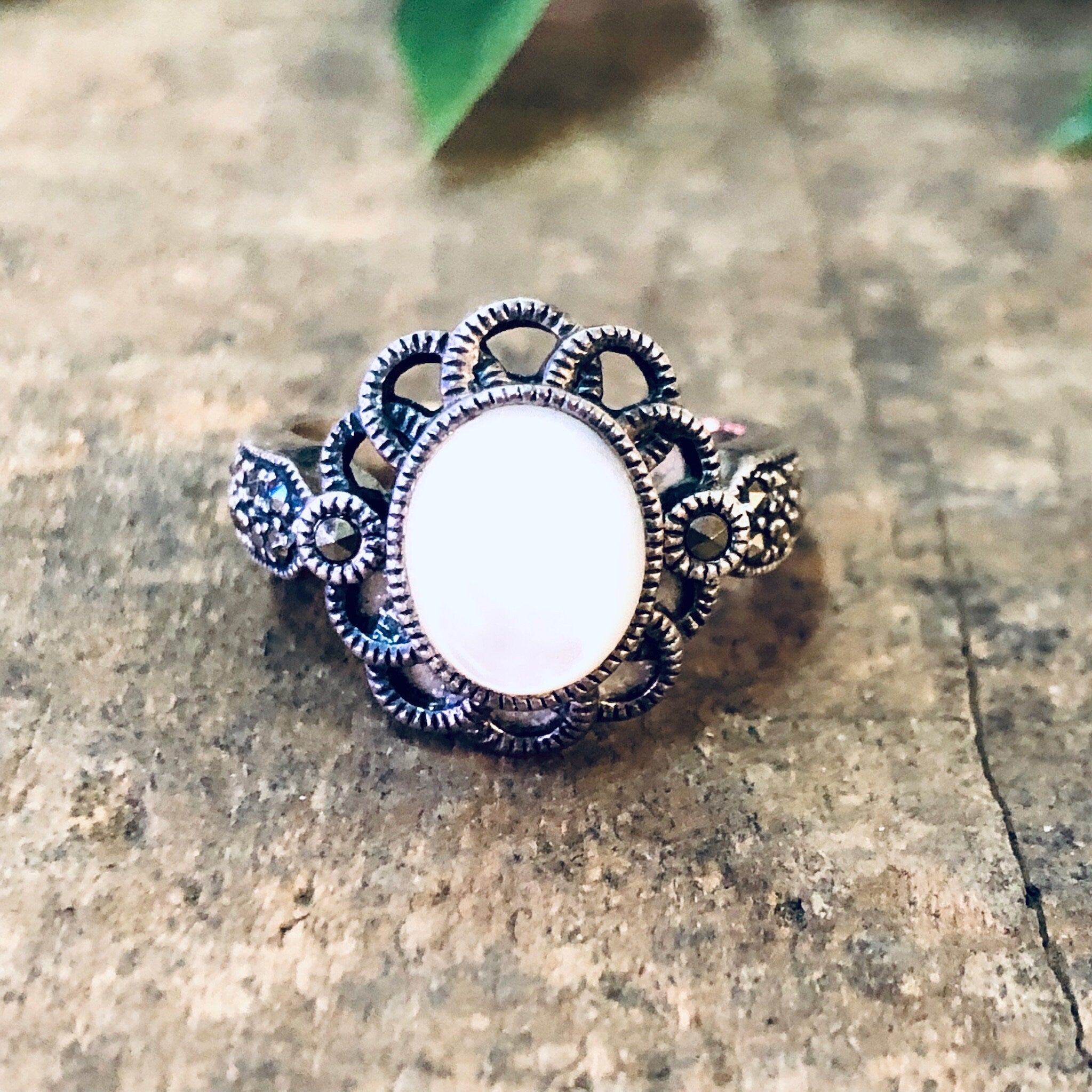 Vintage Ring, Silver Ring, Flower Ring, Marcasite Jewelry, Mother of Pearl Ring, Vintage Jewelry, Statement Ring, White Stone, Marcasite,