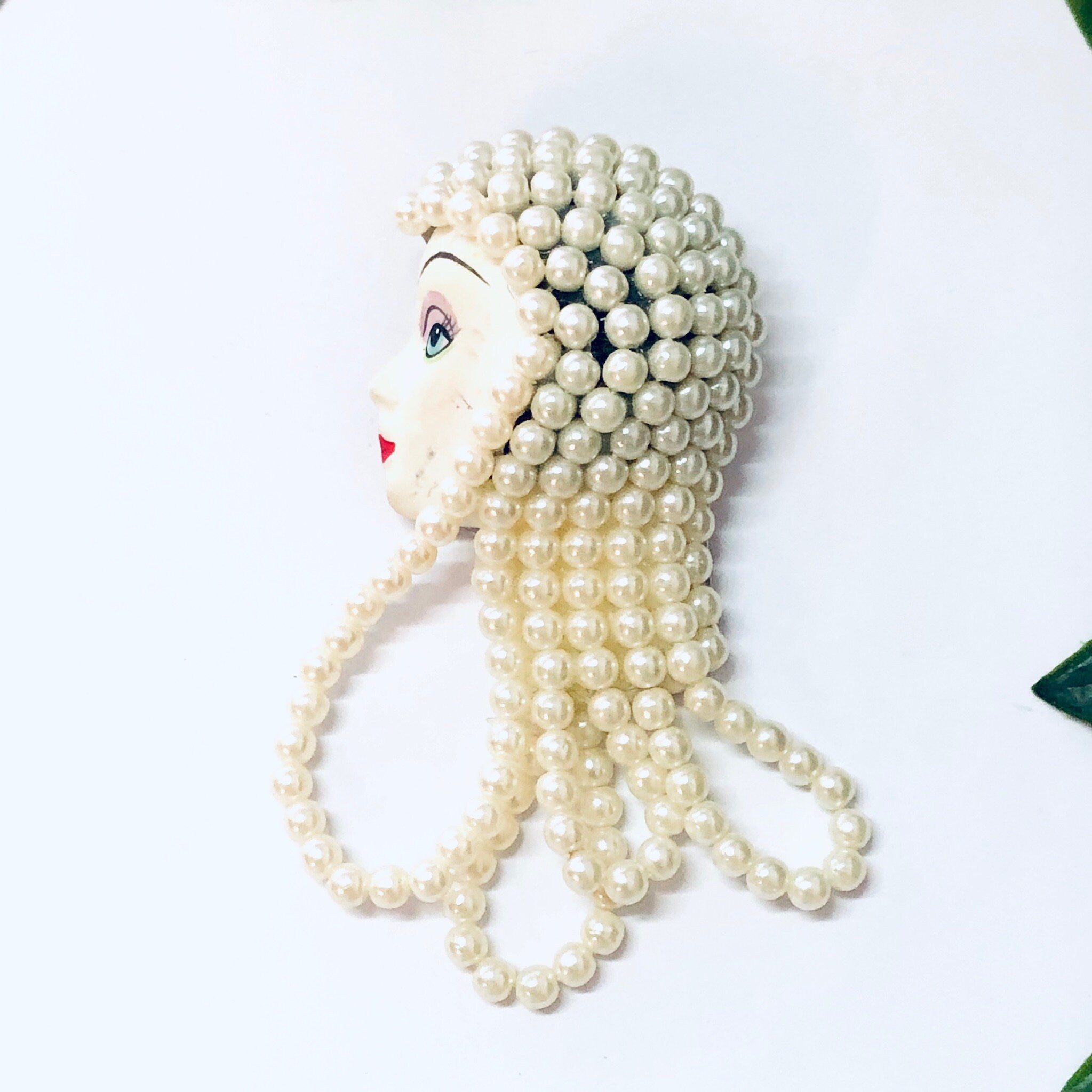 Vintage Brooch, Vintage Pin, Unique Brooch, Vintage Jewelry, Costume Jewelry, Beaded Brooch, Face Pin, Lady Face, Flapper Brooch, Pretty Pin
