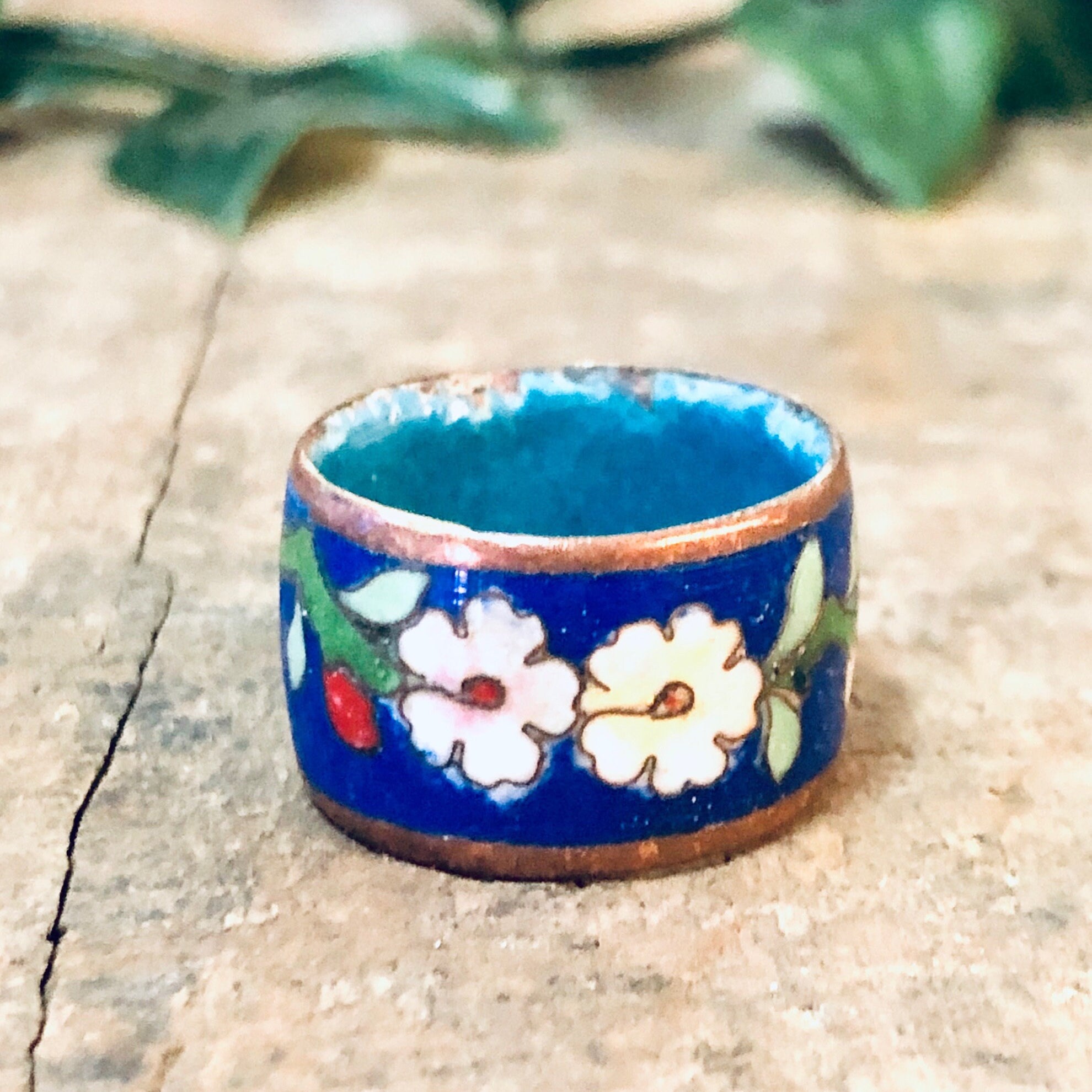 Vintage Ring, Cloissone Ring, Cloissone Jewelry, Flower Ring, Band Ring, Thick Band Ring, Floral Ring, Blue, Copper Ring, Enamel Ring, White