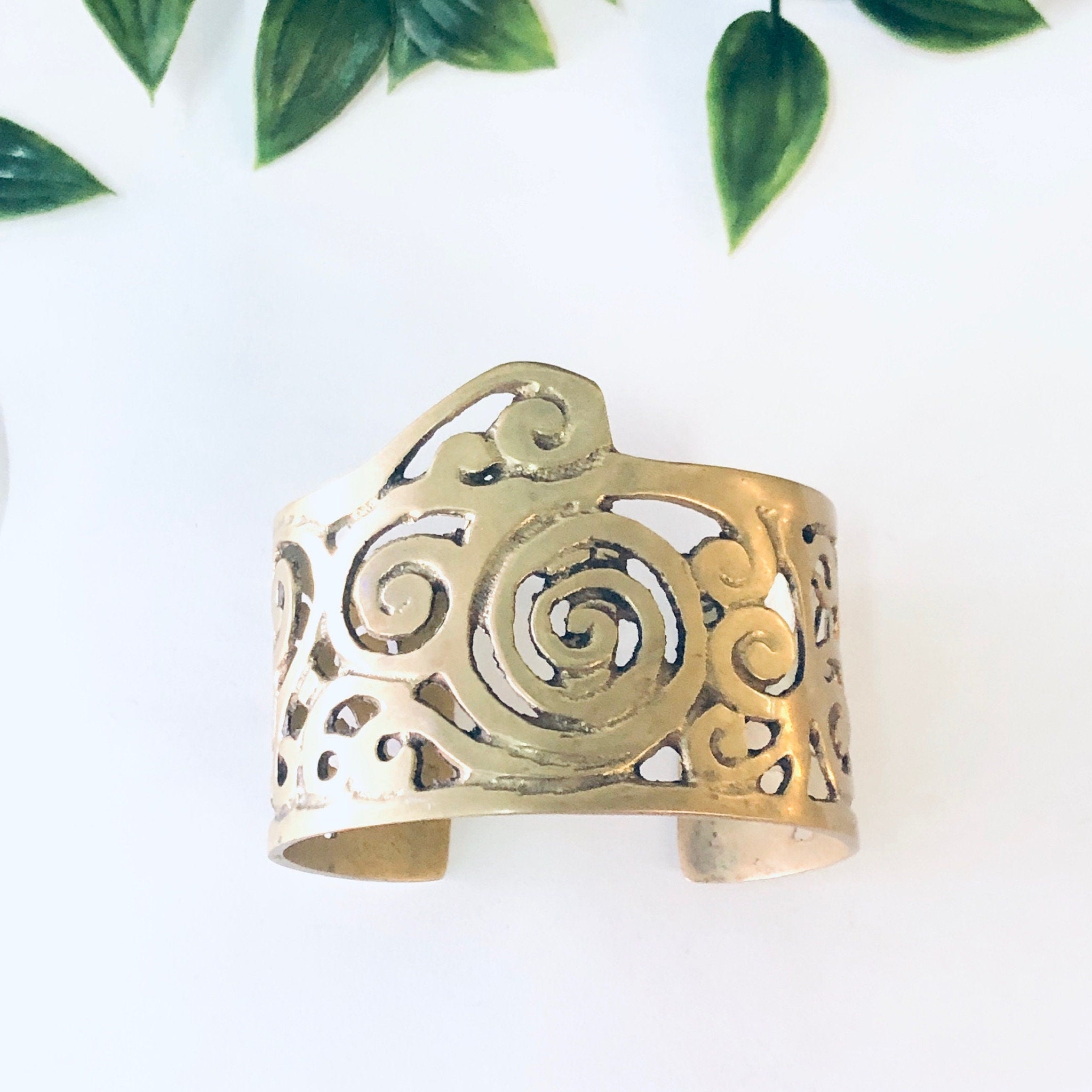 Vintage Bracelet, Brass Bracelet, Cuff Bracelet, Vintage Jewelry, Swirl Design, Unique Jewelry, Brass Jewelry, Cut Out Bracelet, Whimsical