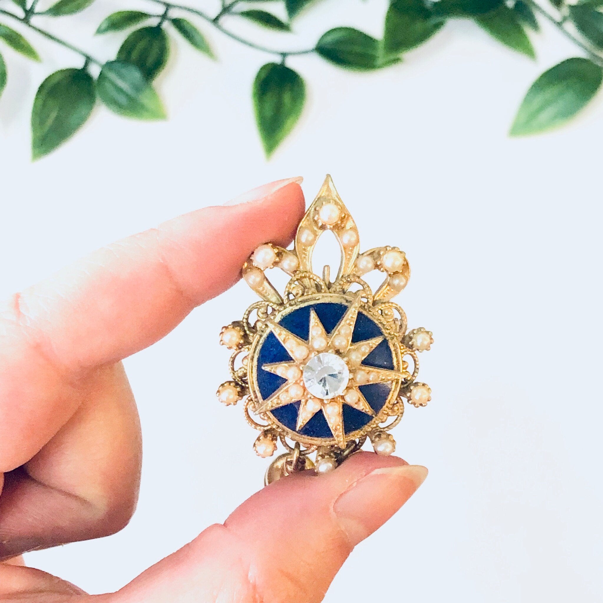 Vintage Brooch, Gold Toned Brooch, Starburst Design, Tassel Pin, Vintage Pin, Statement Jewelry, Dangling Brooch, Vintage Jewelry, Blue,