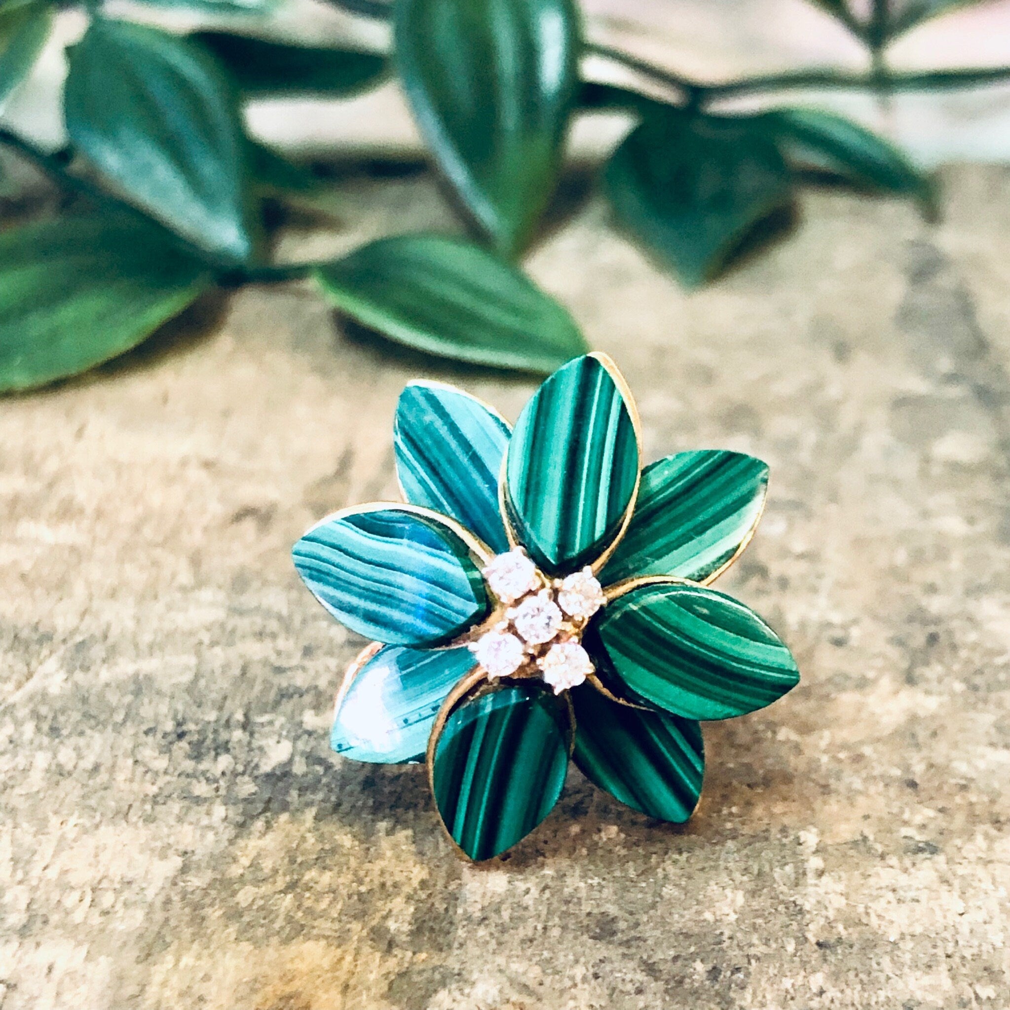 Vintage Ring, Gold Ring, Malachite Ring, 14K Gold Ring, Green Malachite, Diamond Ring, Flower Ring, Malachite Flower, Diamond, Gold, Small