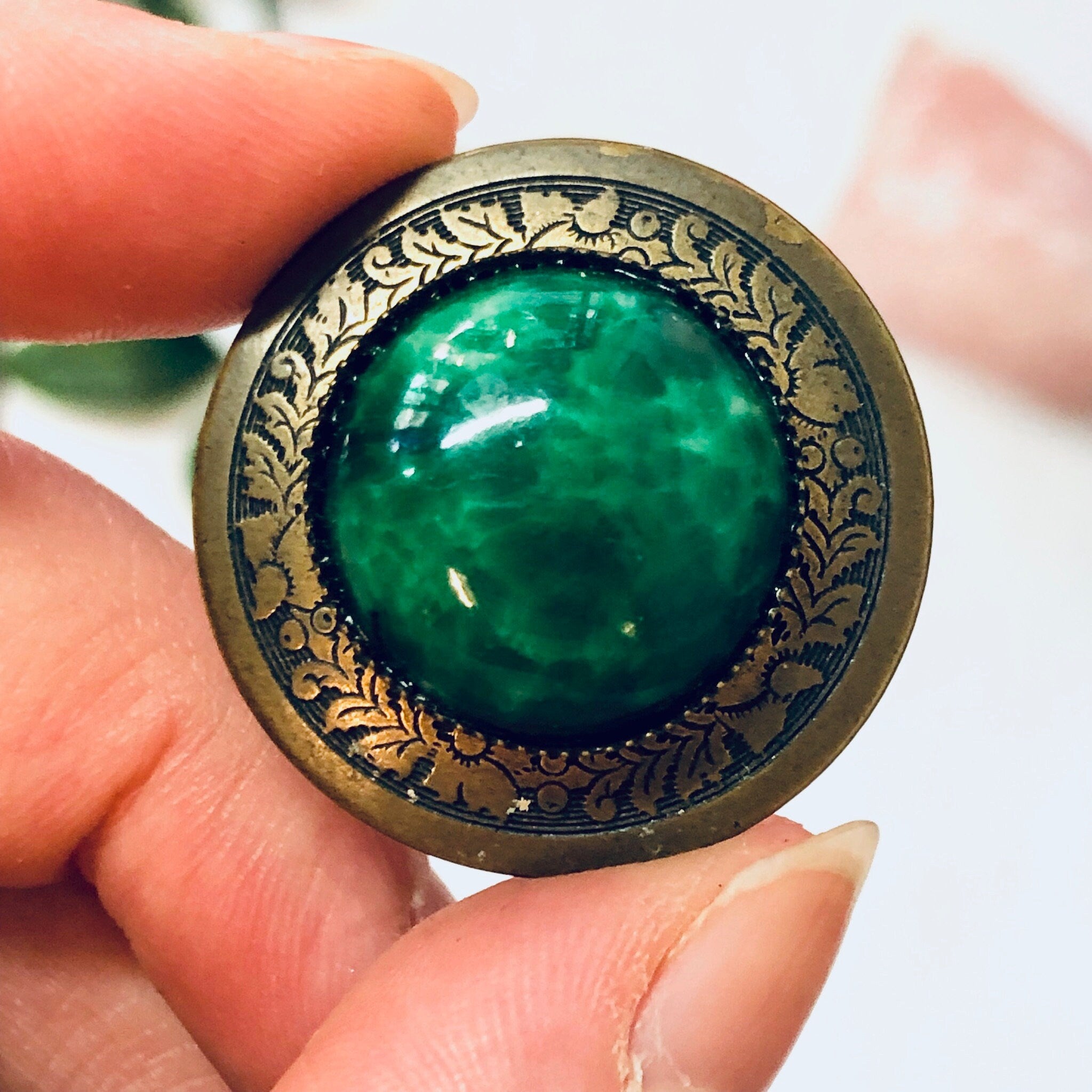 Vintage Earrings, Stud Earrings, Green Jewelry, Round Earrings, Large Earrings, Statement Jewelry, Brass Toned Earrings, Vintage Jewelry,
