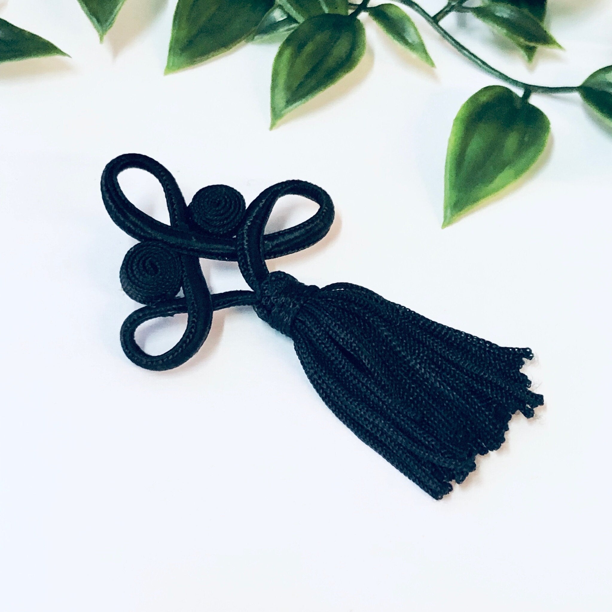Vintage Brooch, Tassel Brooch, Tassel Jewelry, Black Tassel, Vintage Pin, Black Brooch, Dangle Brooch, Unique Jewelry, Knotted Pin, Black