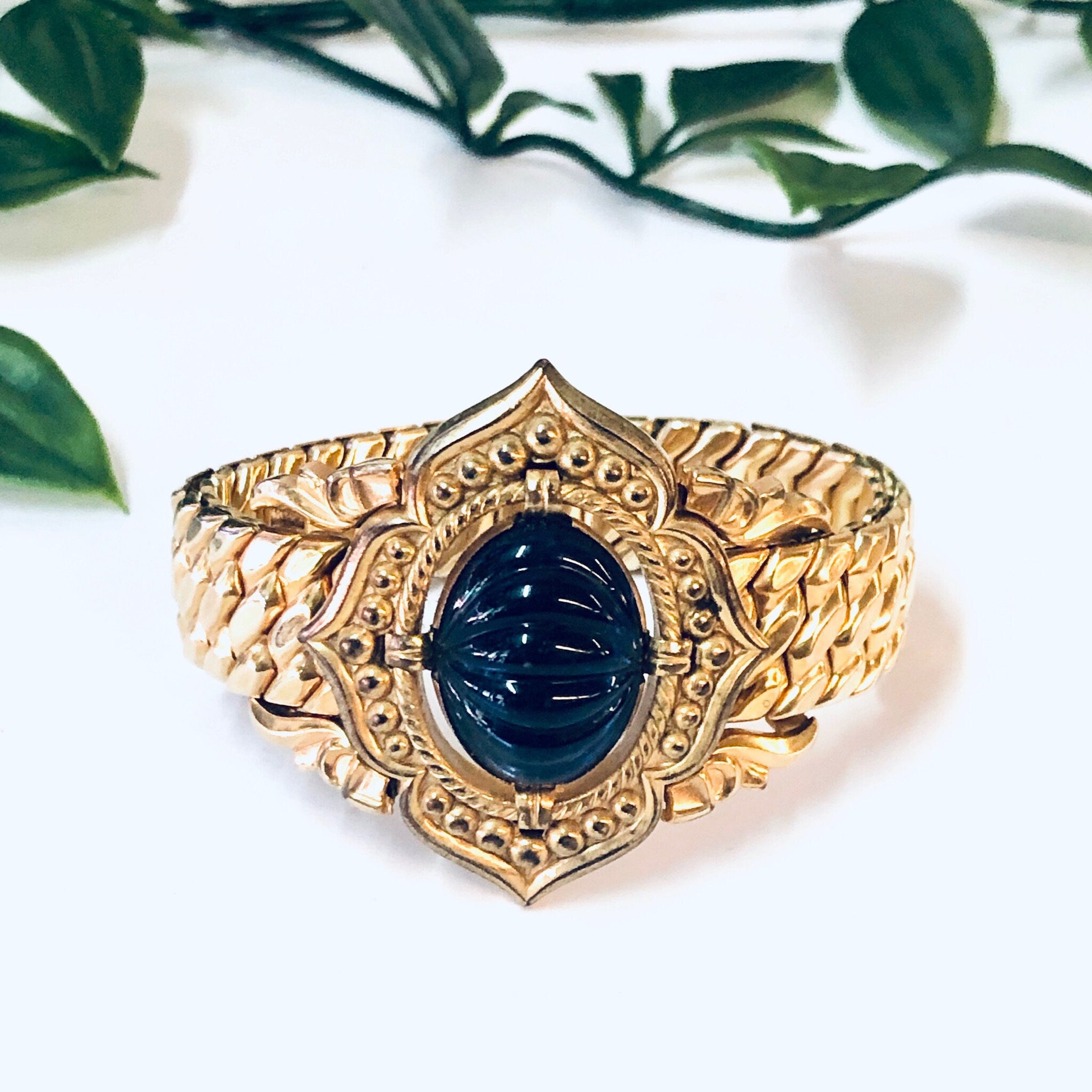 Vintage Bracelet, Gold Toned Bracelet, Unique Jewelry, Vintage Jewelry, Stretchy Bracelet, Small Bracelet, Gold, Blue, Purple, Cabochon,