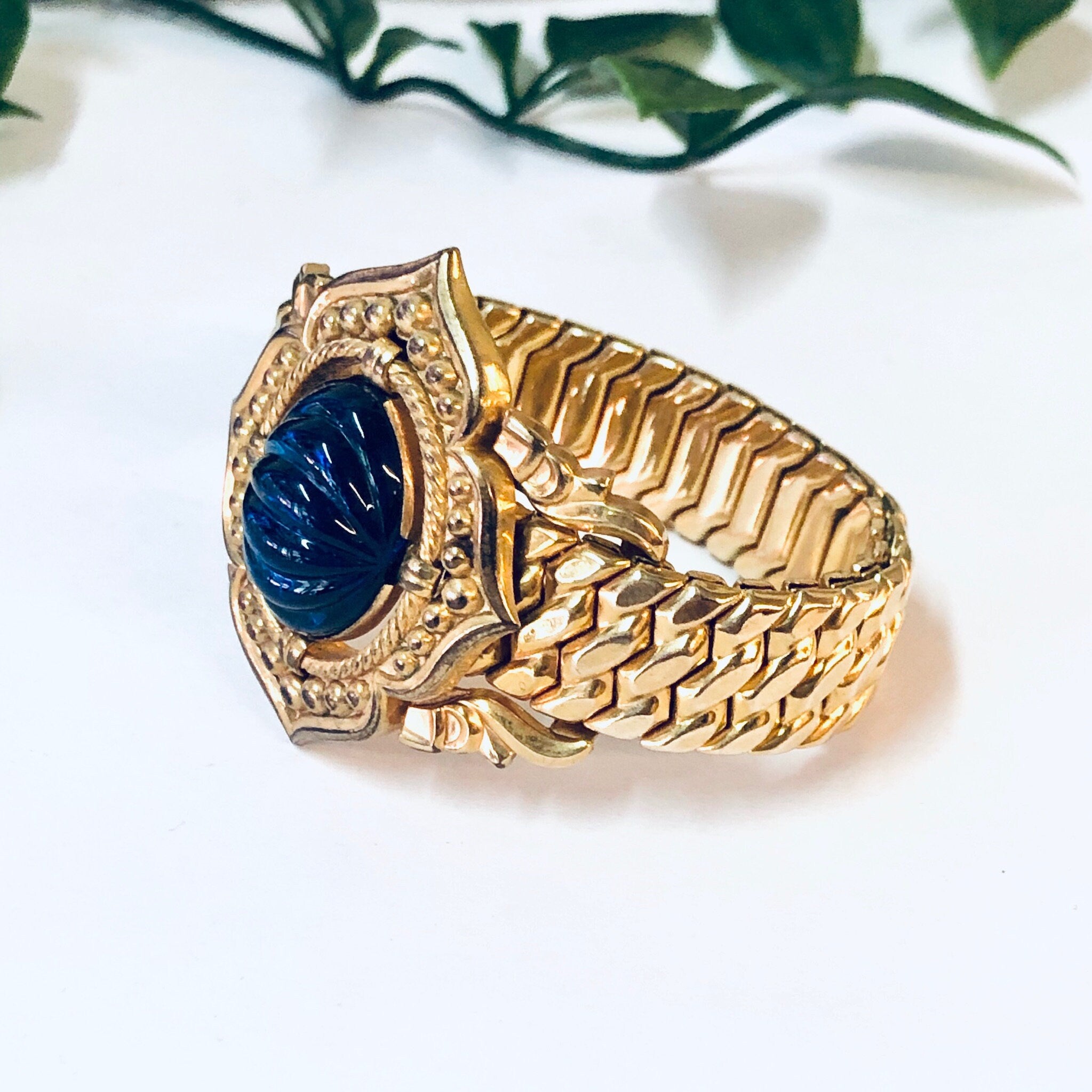 Vintage Bracelet, Gold Toned Bracelet, Unique Jewelry, Vintage Jewelry, Stretchy Bracelet, Small Bracelet, Gold, Blue, Purple, Cabochon,
