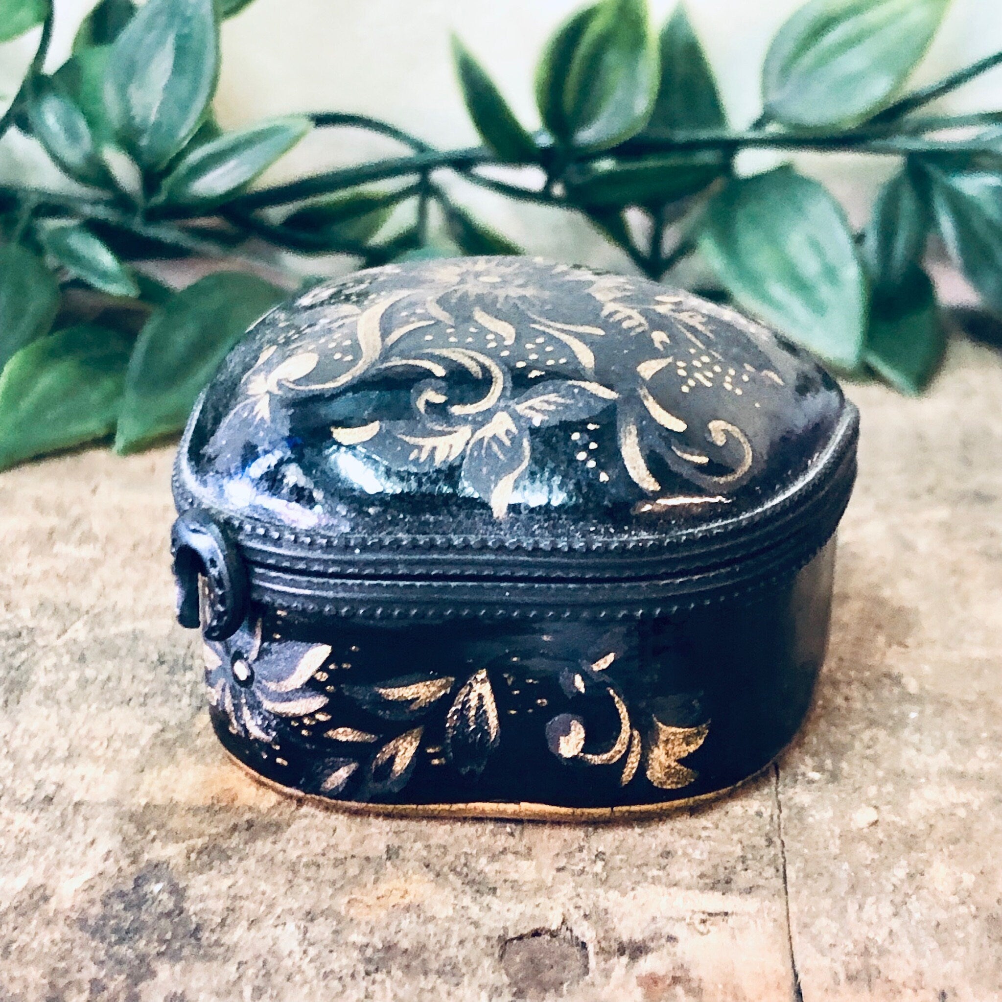 Vintage Box, Floral Design Box, Ring Holder, Ring Box, Jewelry Holder, Vintage Home Decor, Small Black Box, Gold Flowers, Made in France