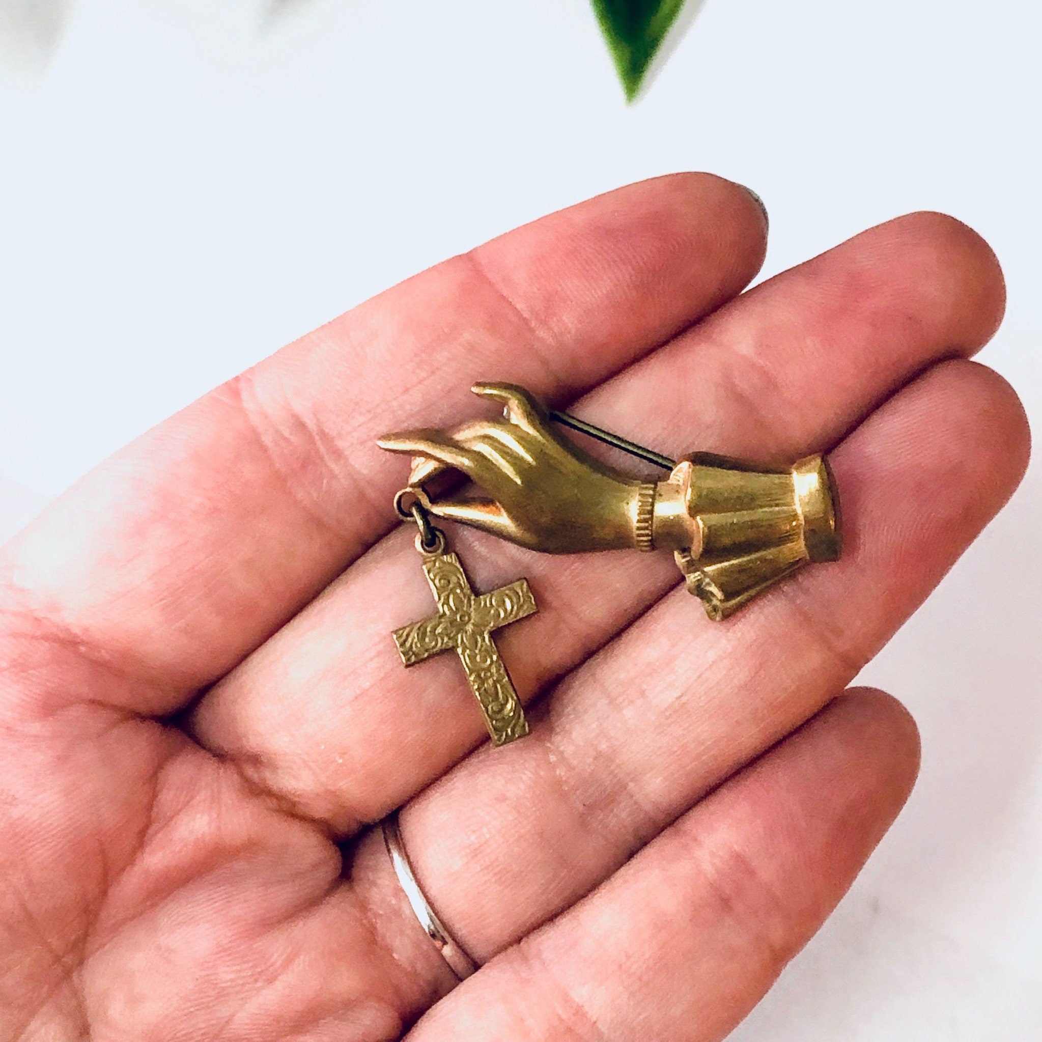 Vintage Brooch, Hand Pin, Vintage Jewelry, Religious Jewelry, Cross Brooch, Gold Toned Pin, Costume Jewelry, Cross Pin, Hand Jewelry, Cross