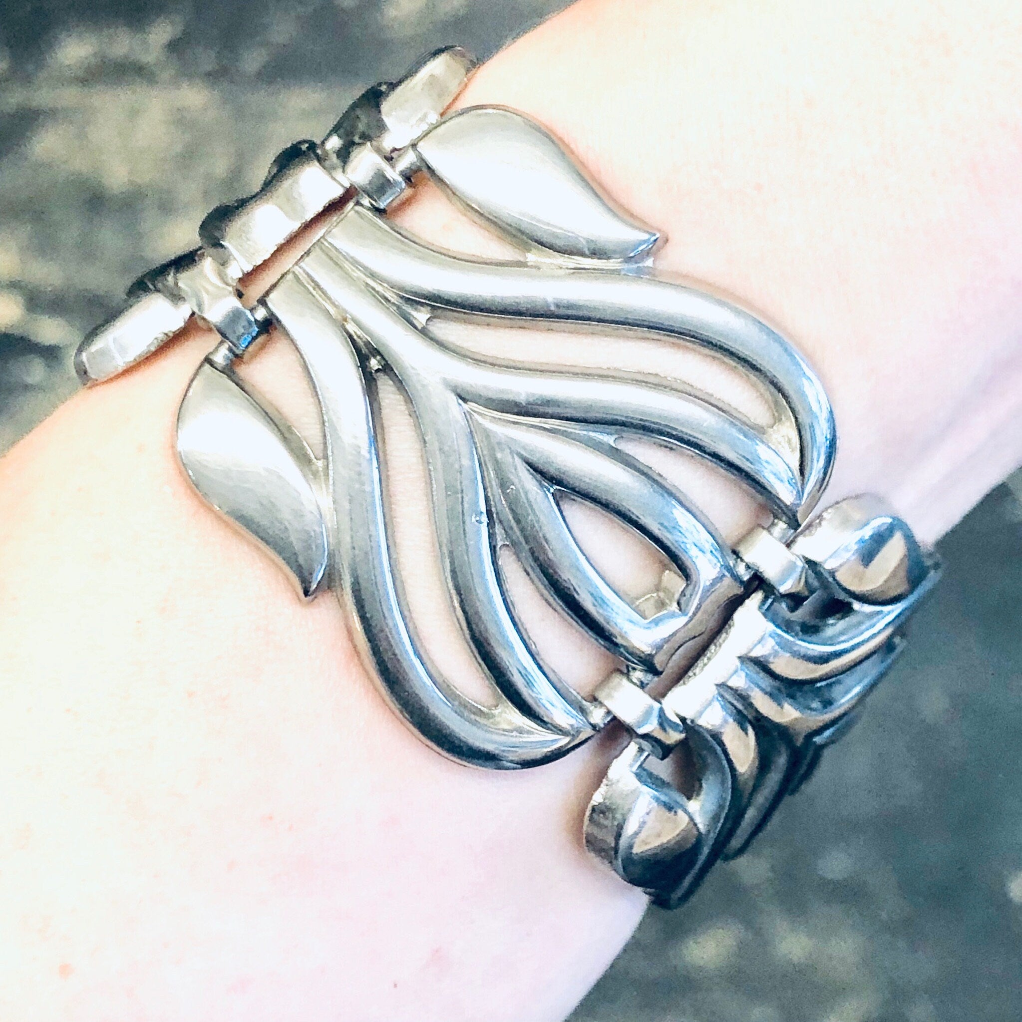 Vintage Bracelet, Link Bracelet, Vintage Jewelry, Statement Jewelry, Silver Toned Bracelet, Costume Jewelry, Cut Out Bracelet, Unique
