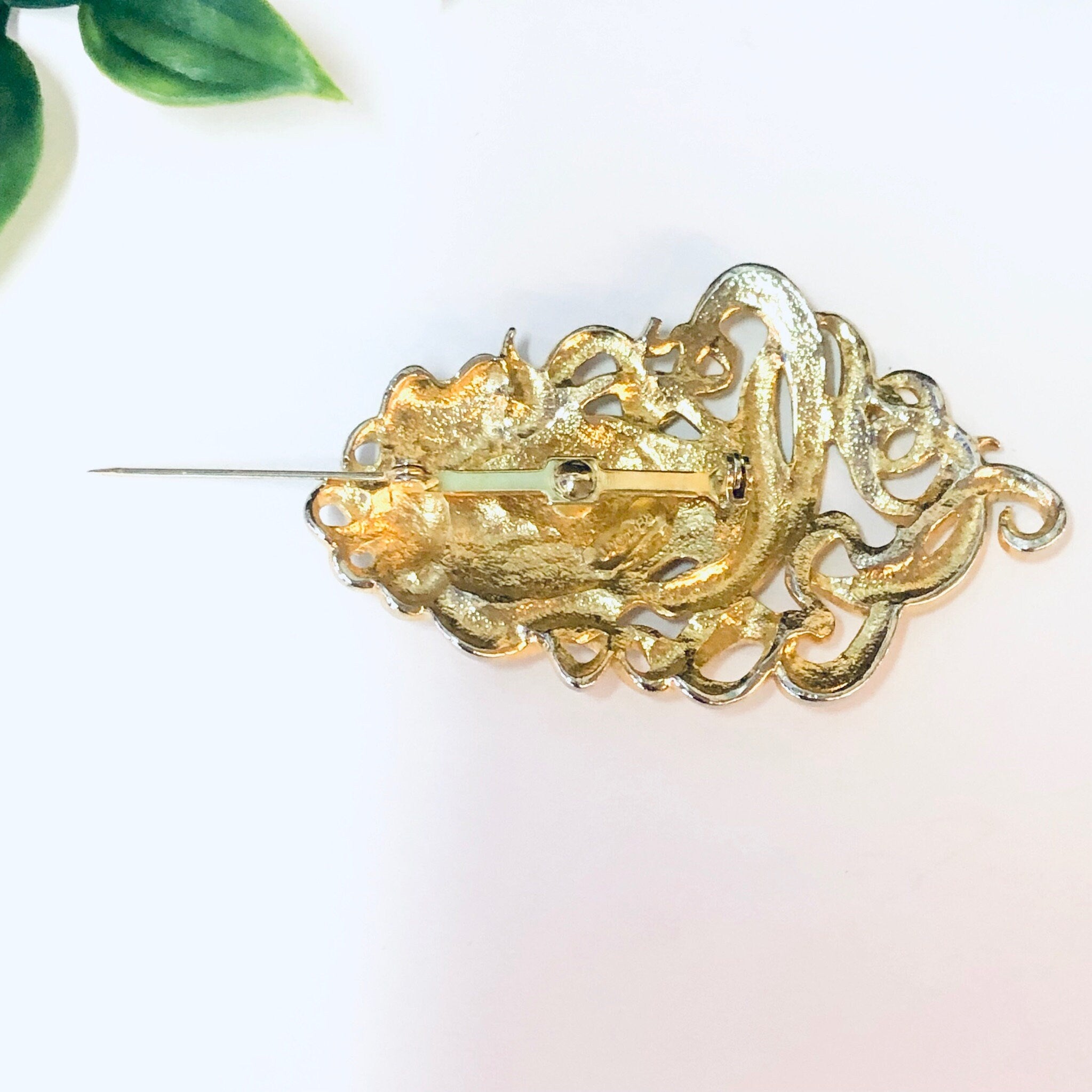 Vintage Brooch, JJ Jonette 1988, JJ 1988 Brooch, Gold Toned Brooch, Lady Brooch, Face Brooch, Art Nouveau Pin, Art Nouveau Brooch, Costume