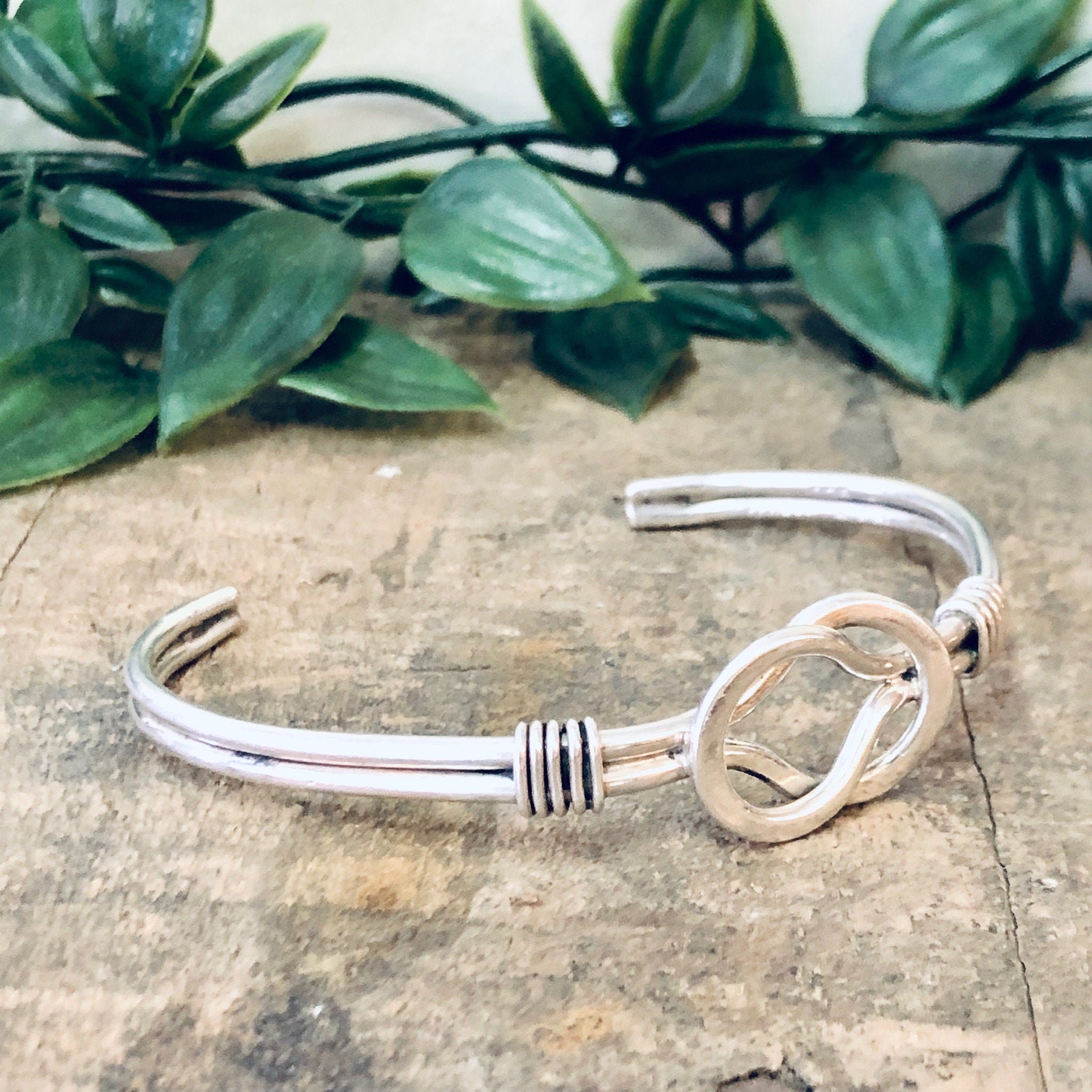 Vintage Bracelet, Silver Bracelet, Knot Bracelet, Celtic Knot Cuff, Cuff Bracelet, Silver Cuff, Unique Jewelry, Simple Jewelry, 925 Cuff