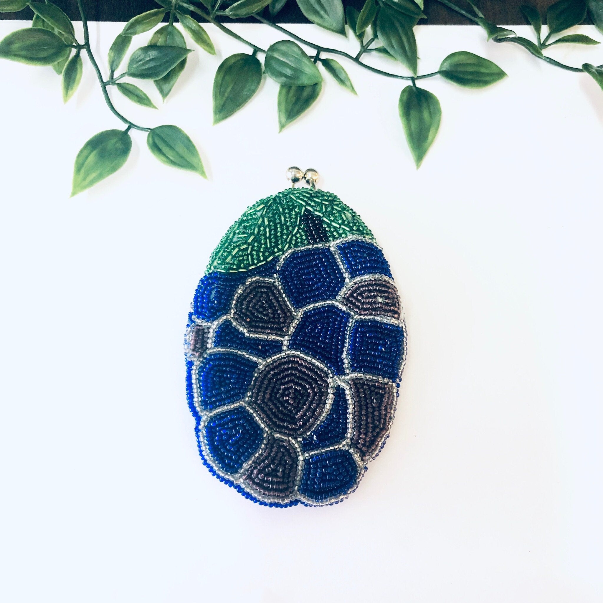 Vintage Coin Purse, Beaded Coin Purse, Change Purse, Beaded Accessories, Blue Beads, purple Beads, Green Beads, Kiss lock Purse, Small Purse